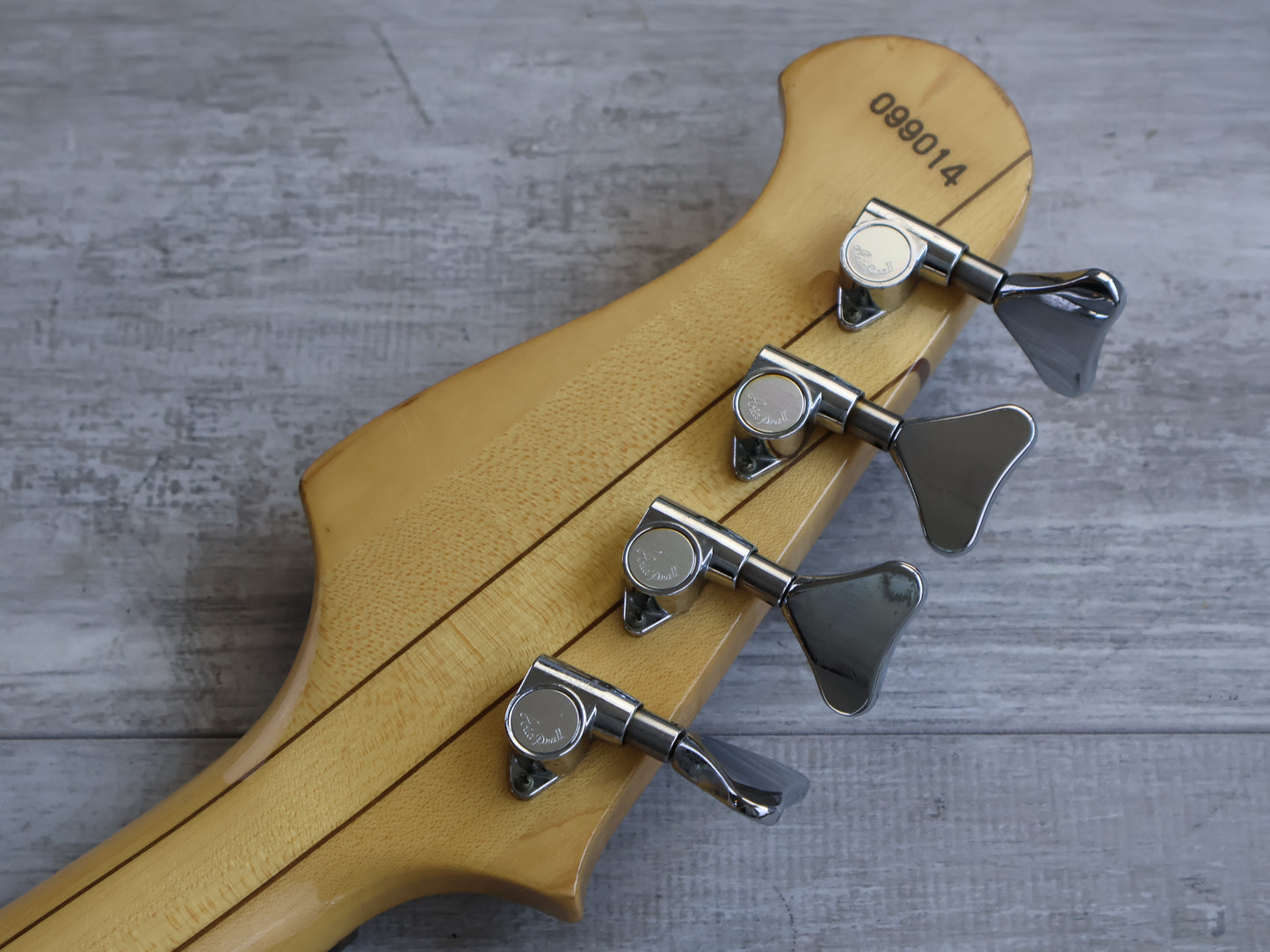 1979 Aria Pro II TSB-650 Tri-Sound Series Neckthrough Bass (Natural)