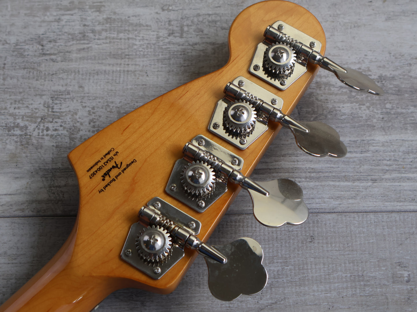 Squier Classic Vibe 60's Mustang Bass (Olympic White)