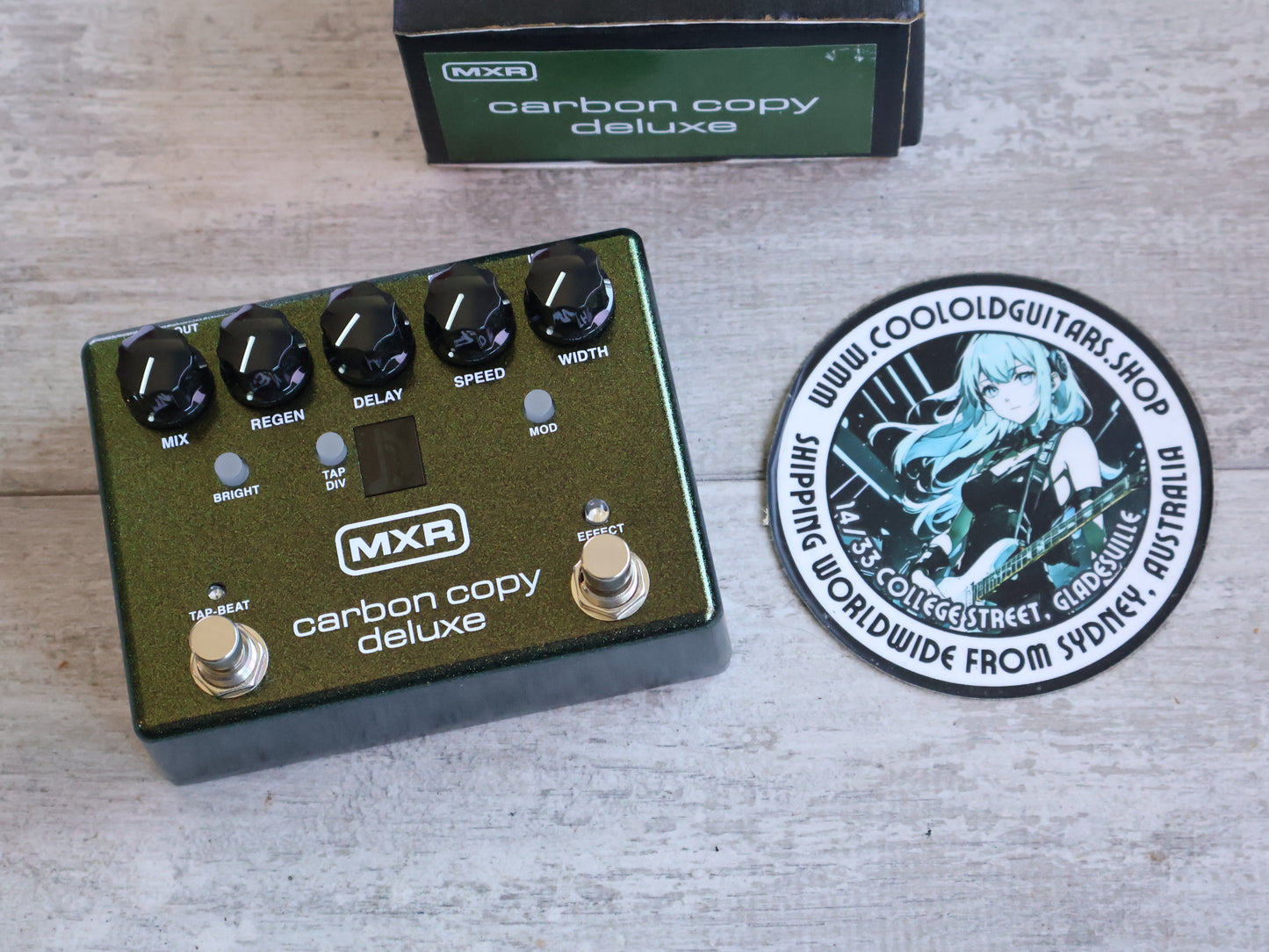 MXR M292 Carbon Copy Deluxe Analog Delay Pedal