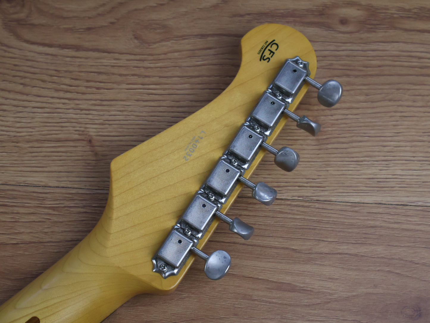 2014 Cool Z Japan ZST-1R Stratocaster (Candy Apple Red)