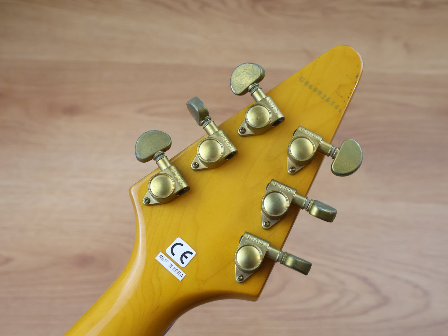2006 Epiphone '58 1958 Reissue Korina Flying V (Natural)