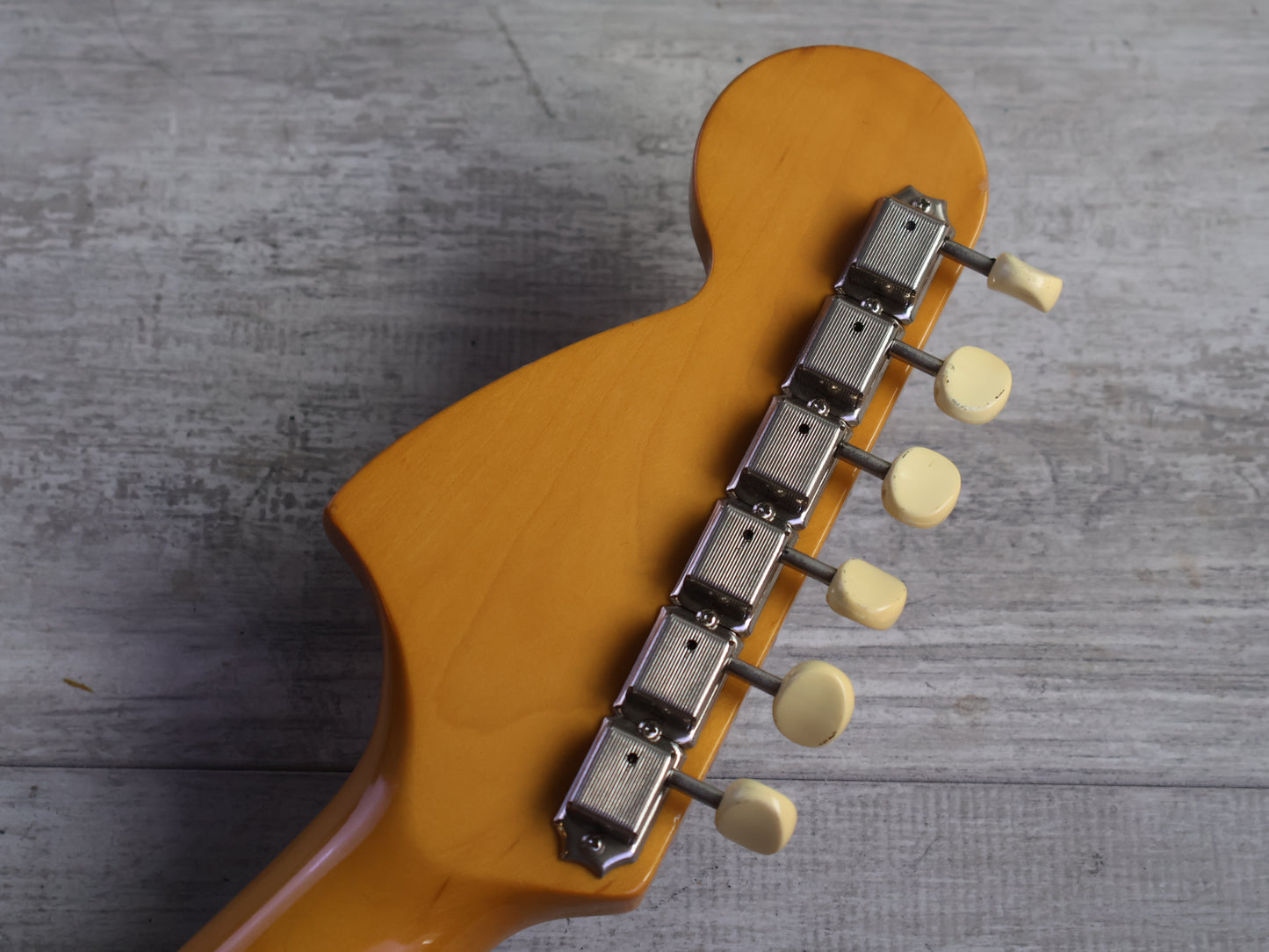 2007 Fender Japan MG69 '69 Reissue Mustang (Vintage White)