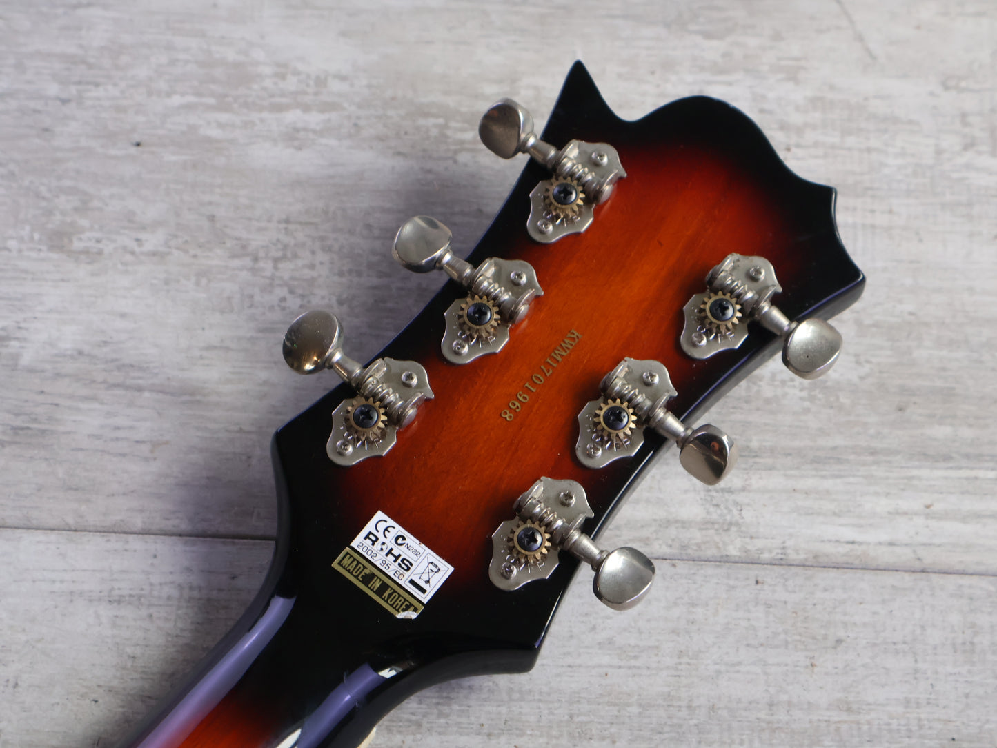 2017 Guild S200 Thunderbird Reissue (Sunburst)