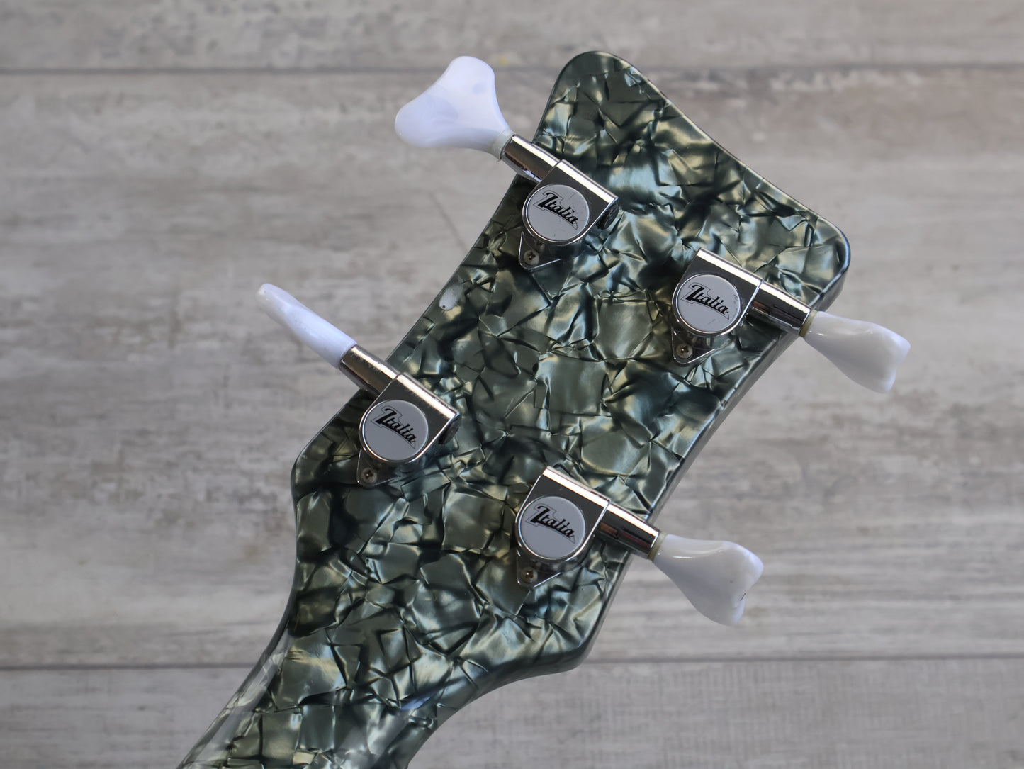 Italia Maranello 4-String Electric Bass (Sparkle Silver)