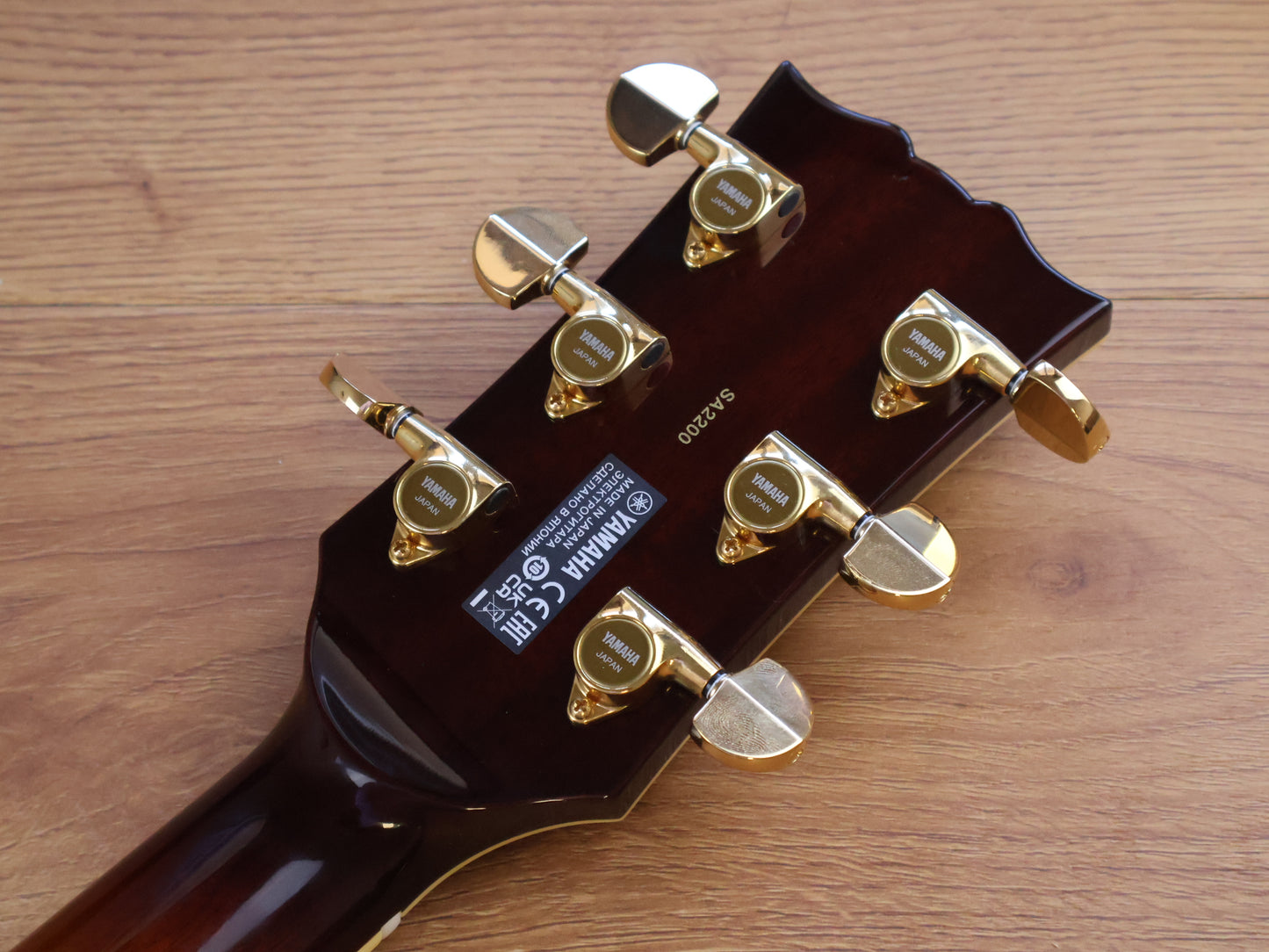 Yamaha Japan SA2200 Semi Hollowbody (Sunburst)
