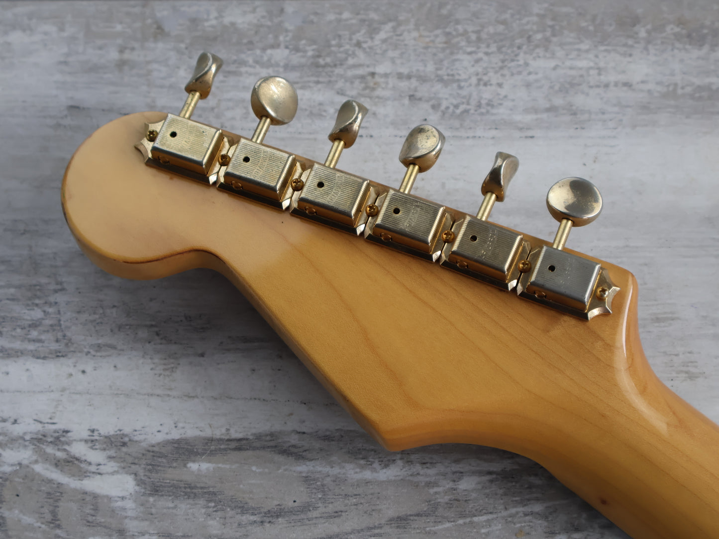 1981 Aria Pro II Strikin' Sound "Random Star" w/Dimarzio's (Vintage White)