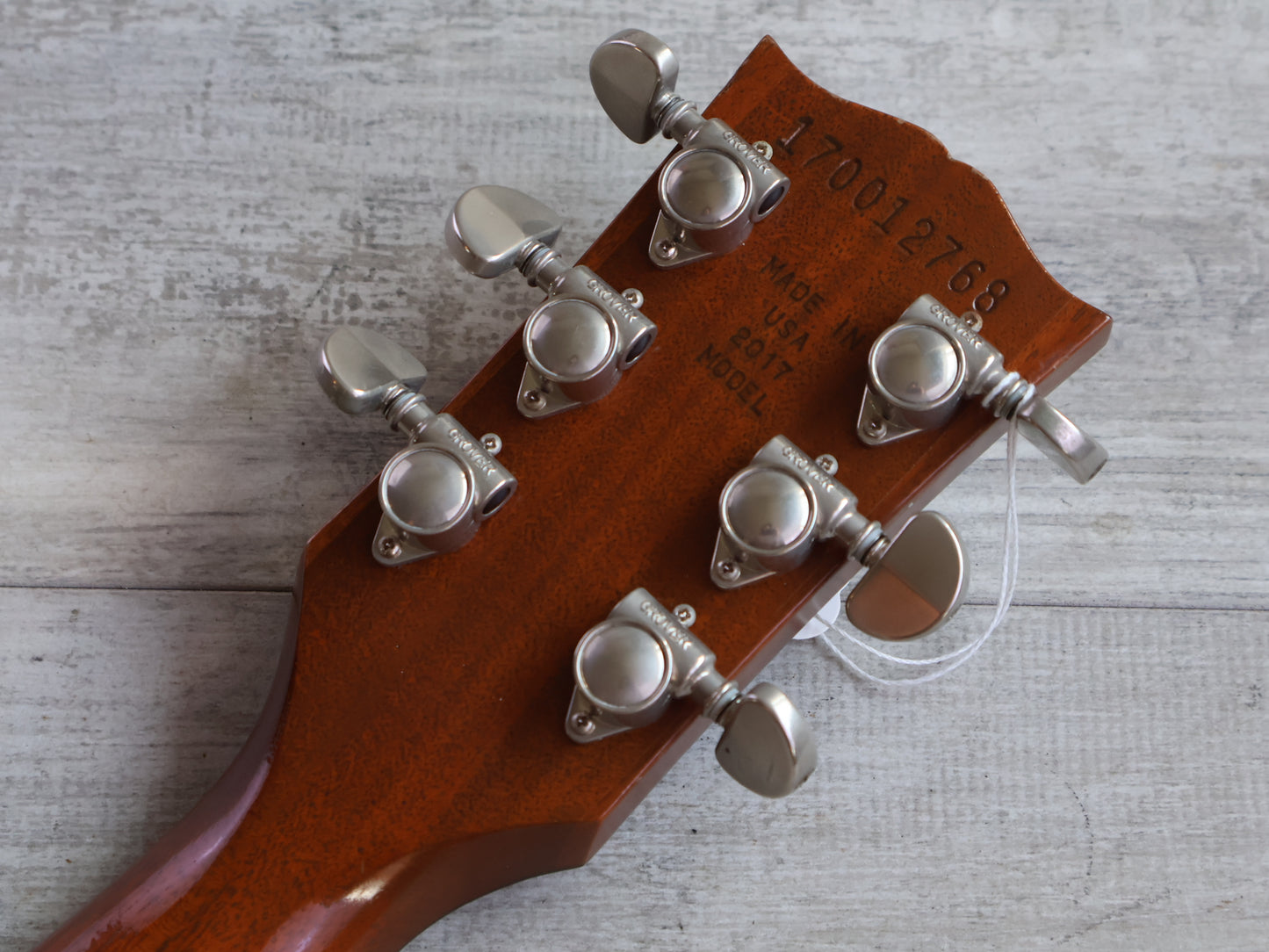 2017 Gibson Les Paul Studio Tribute T (Faded Honey Burst)