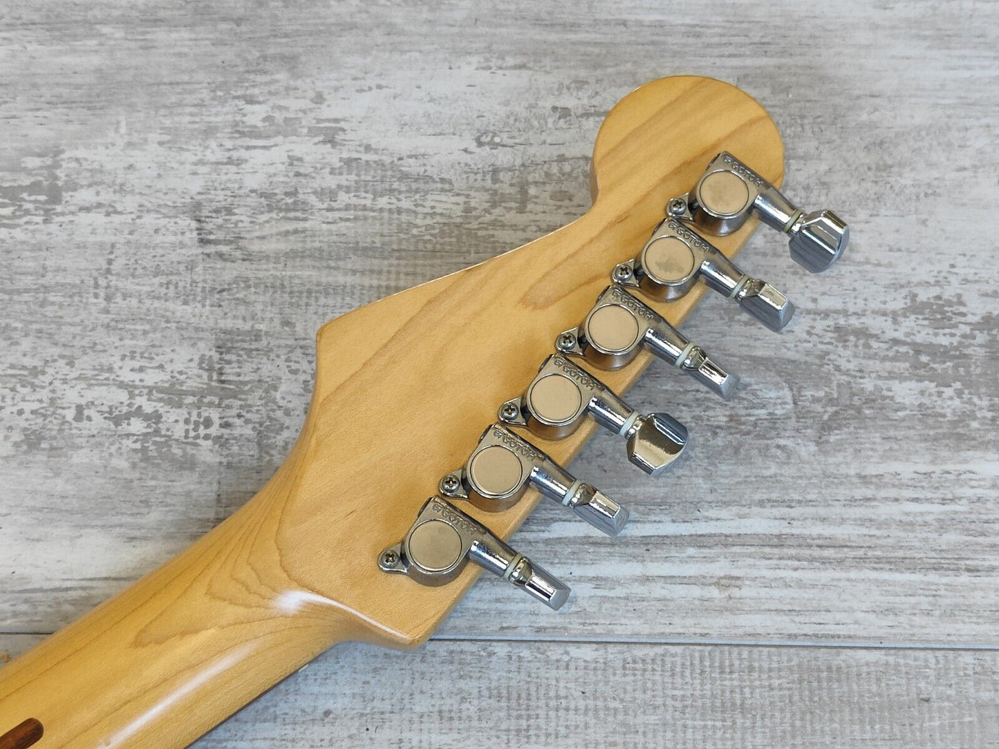 2005 Fender Japan Stratocaster Standard (Candy Apple Red/Rosewood)