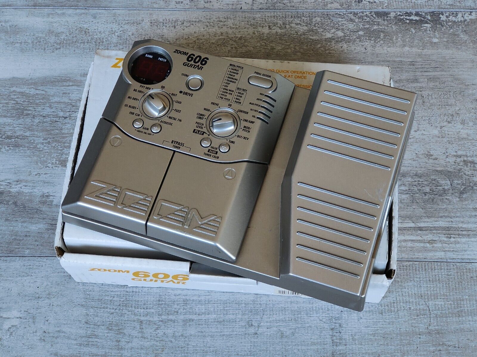 zoom 606 guitar effects pedal Zoom 606 Guitar Multi Effects Unit – Cool Old Guitars