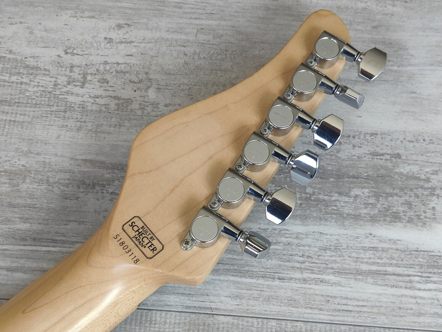 2018 Schecter Japan SD-2-24-AL HSH Superstrat (Quilt Top Red)