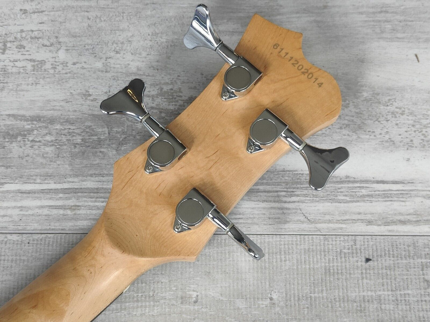 Aria Diamond Mosrite Style DMB380 Bass Guitar (Sunburst)