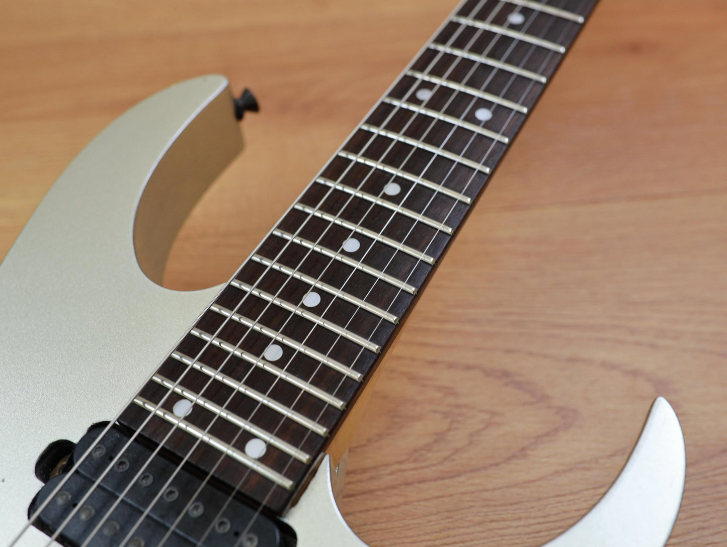 2000 Ibanez Japan Prestige RG7421 7-String HH Superstrat (Zinc Silver)
