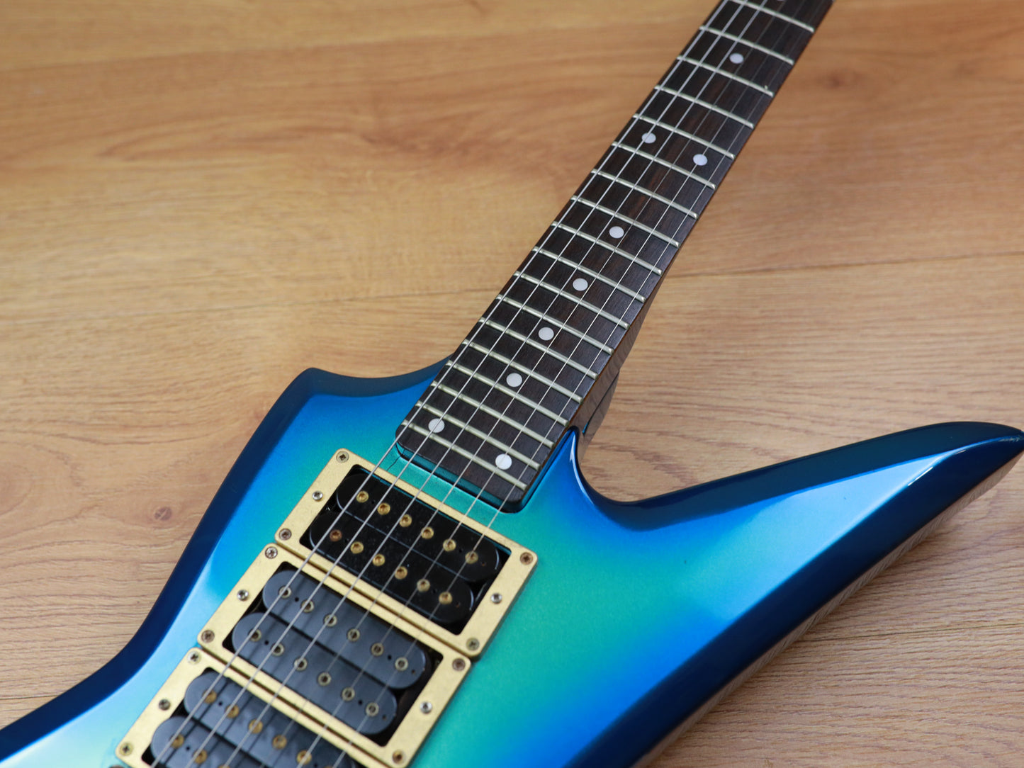 1984 Aria Pro II ZZ Deluxe Explorer (Metallic Blue Sunburst)