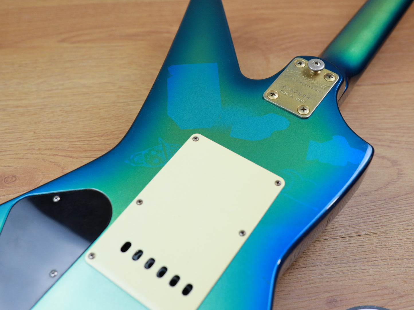 1984 Aria Pro II ZZ Deluxe Explorer (Metallic Blue Sunburst)