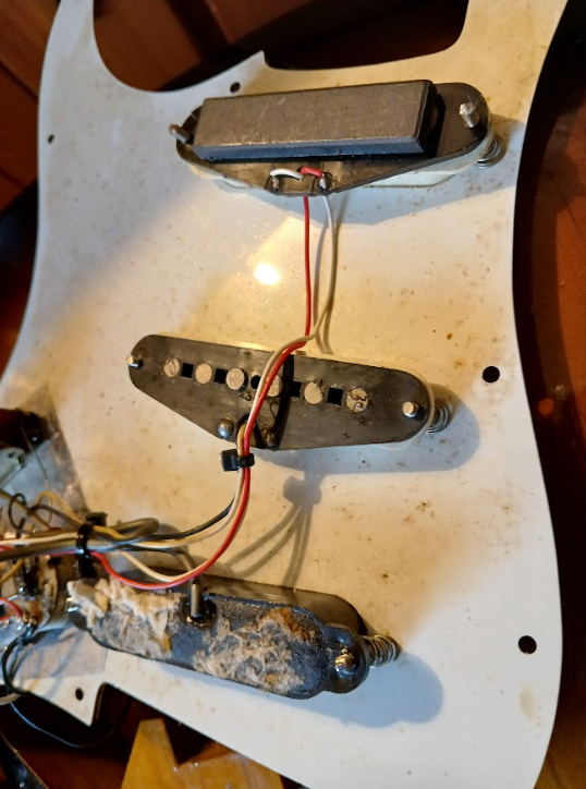 1983 Tokai ST-60 Goldstar Sound '54 Reissue Stratocaster (Brown Sunburst)