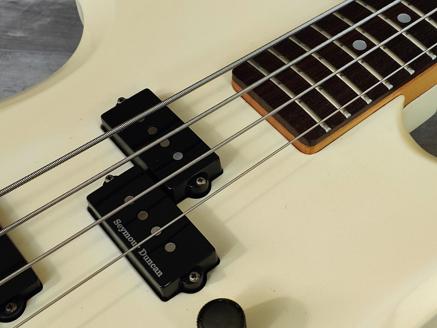 1987 BC Rich Japan NJ Series MB-20 Mockingbird Bass w/Varitone (Vintage White)
