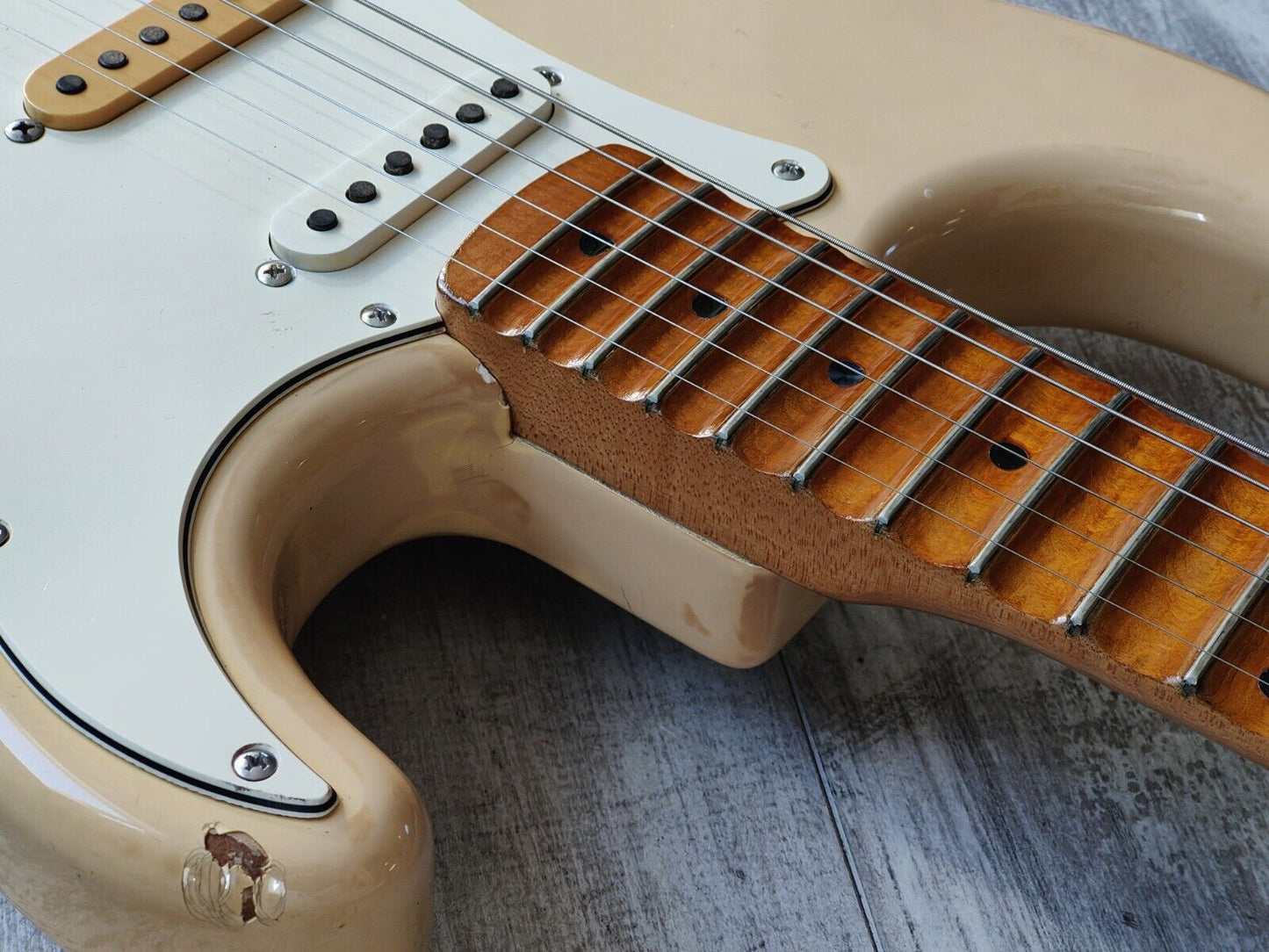 1987 Fender Japan ST72R-55M '72 Reissue Partially-Scalloped Stratocaster (White)