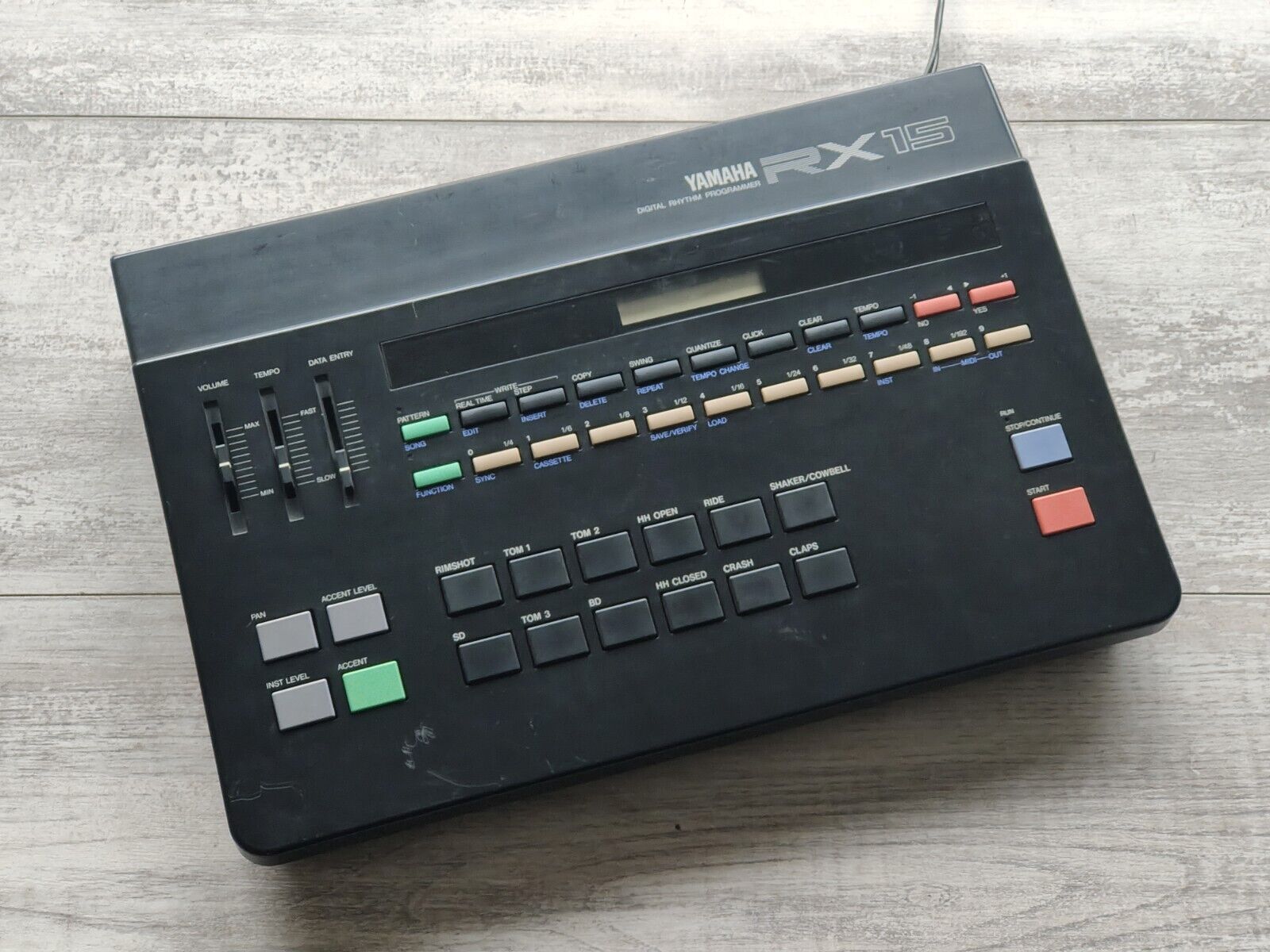 Yamaha RX15 Digital Rhythm Programmer – Cool Old Guitars