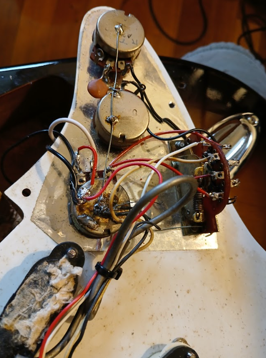 1983 Tokai ST-60 Goldstar Sound '54 Reissue Stratocaster (Brown Sunburst)