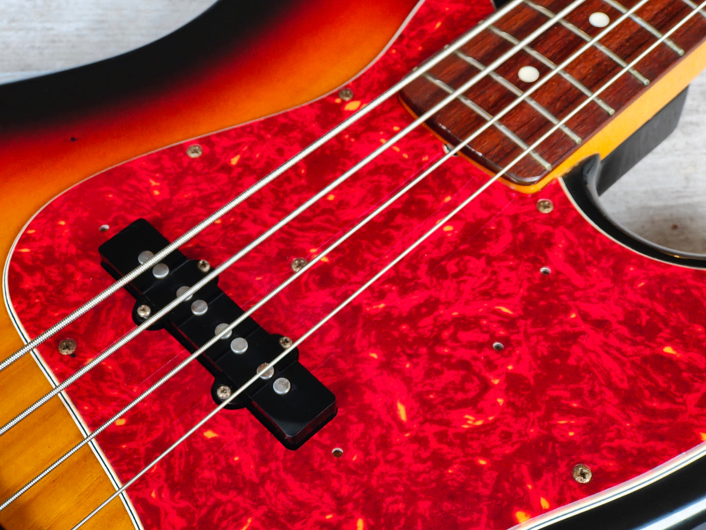 2000 Fender Japan (by Tokai) JB62-58 '62 Reissue Jazz Bass (Sunburst)