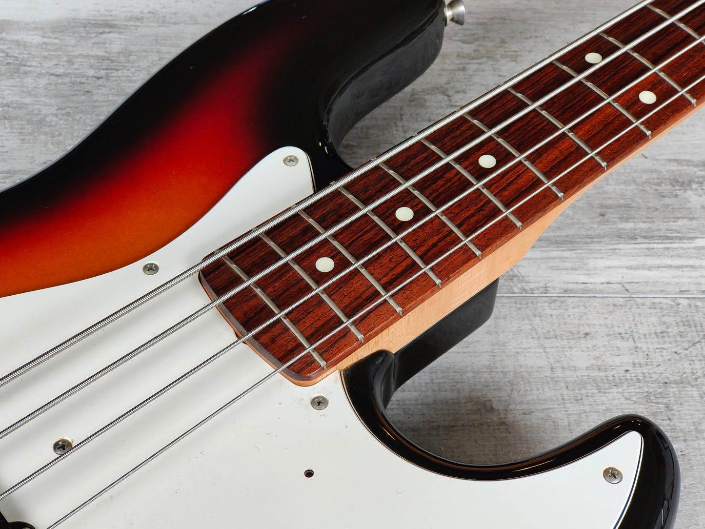 2004 Fender Japan Jazz Bass Standard (Sunburst)