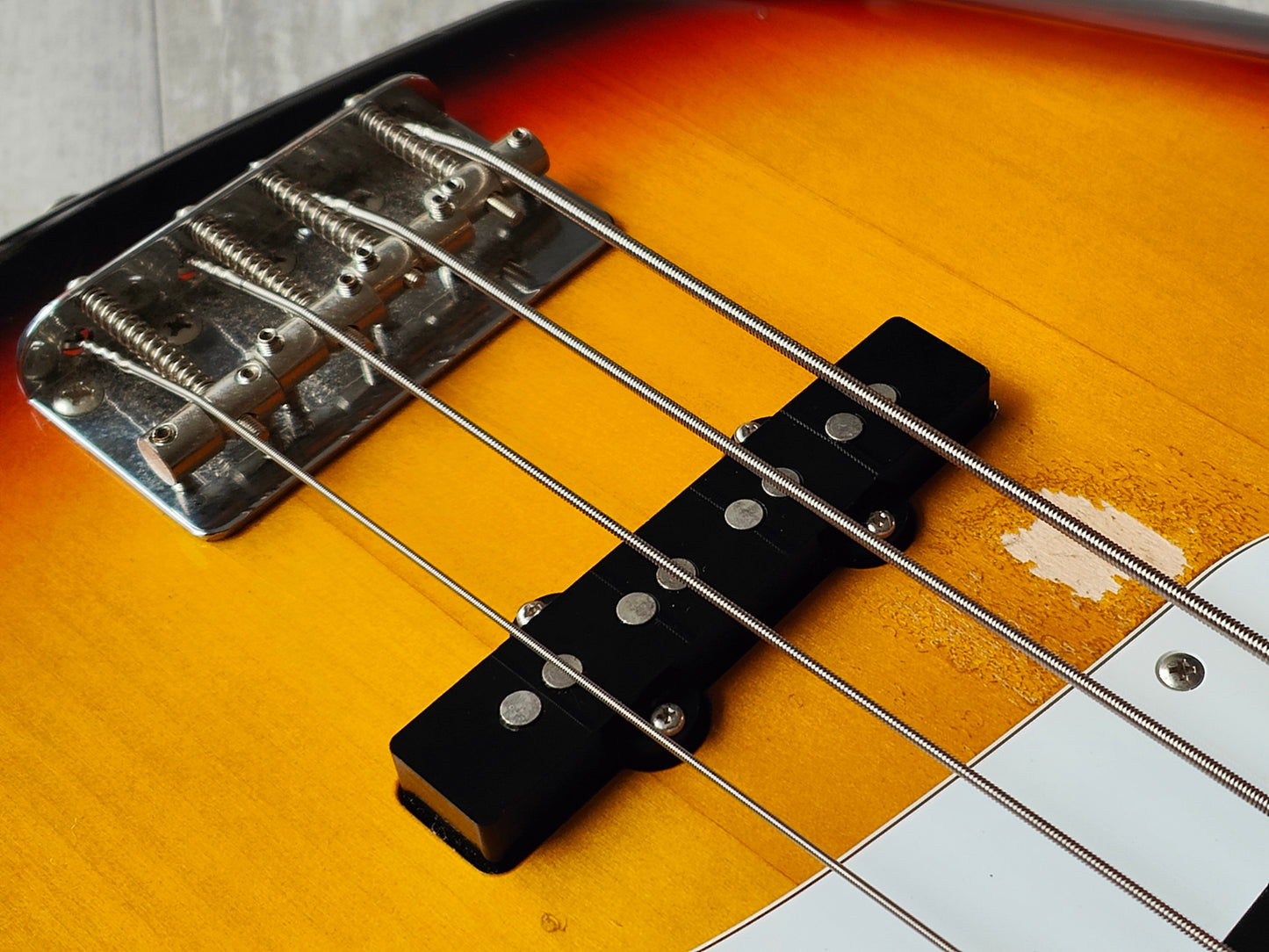 2013 Fender Japan Jazz Bass Standard (Sunburst)