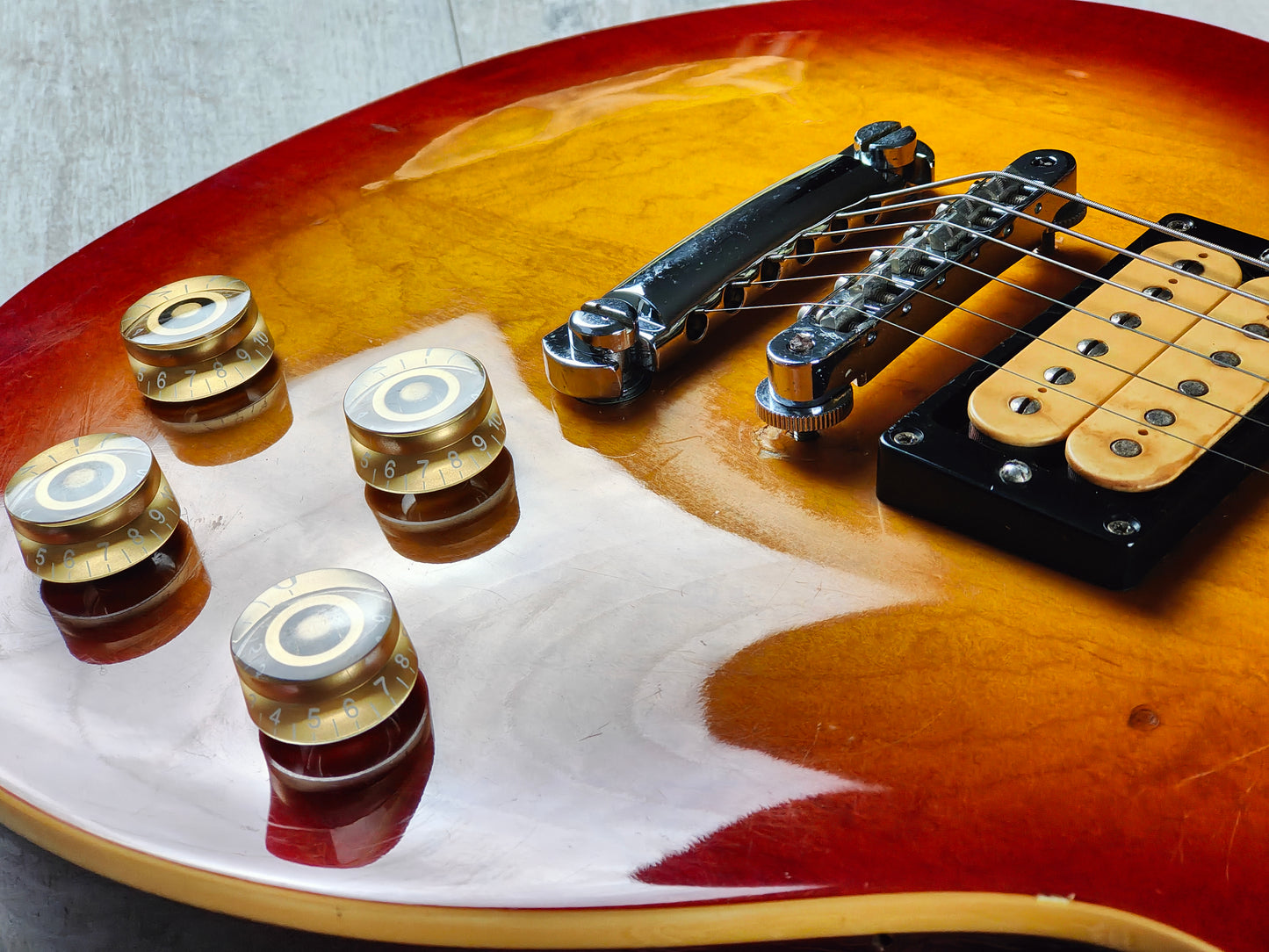 1978 Fernandes Japan FLG-60 Super Grade Les Paul Standard (Sunburst)