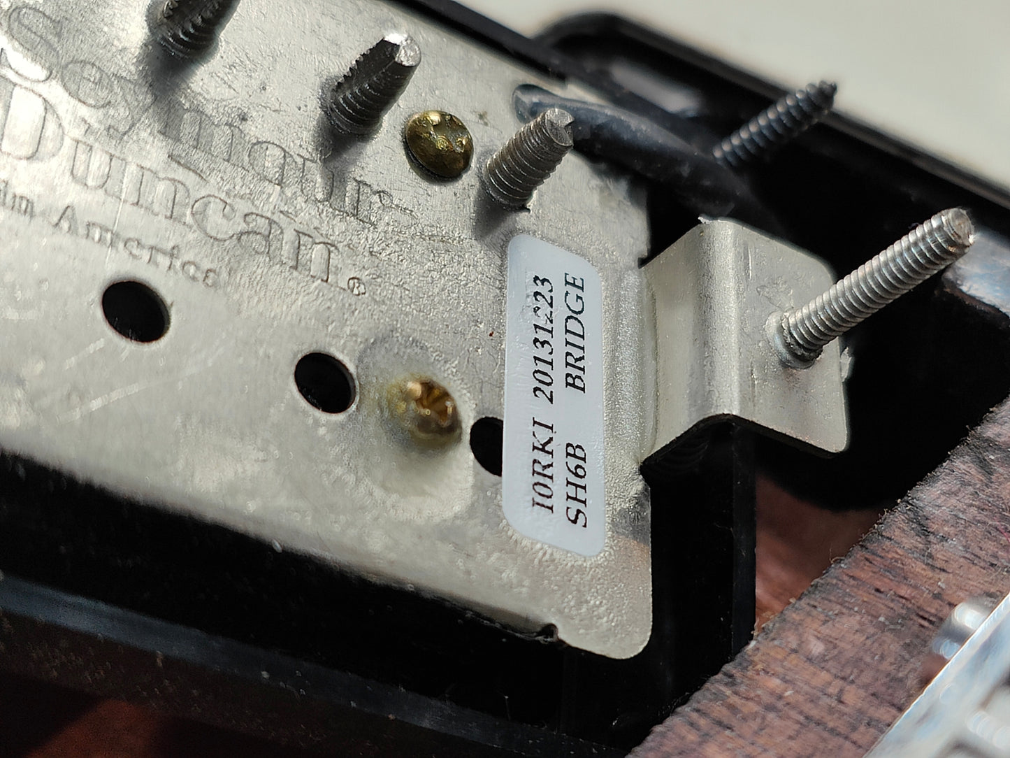 1995 Gibson USA '76 Reissue Explorer (Brown Mahogany)