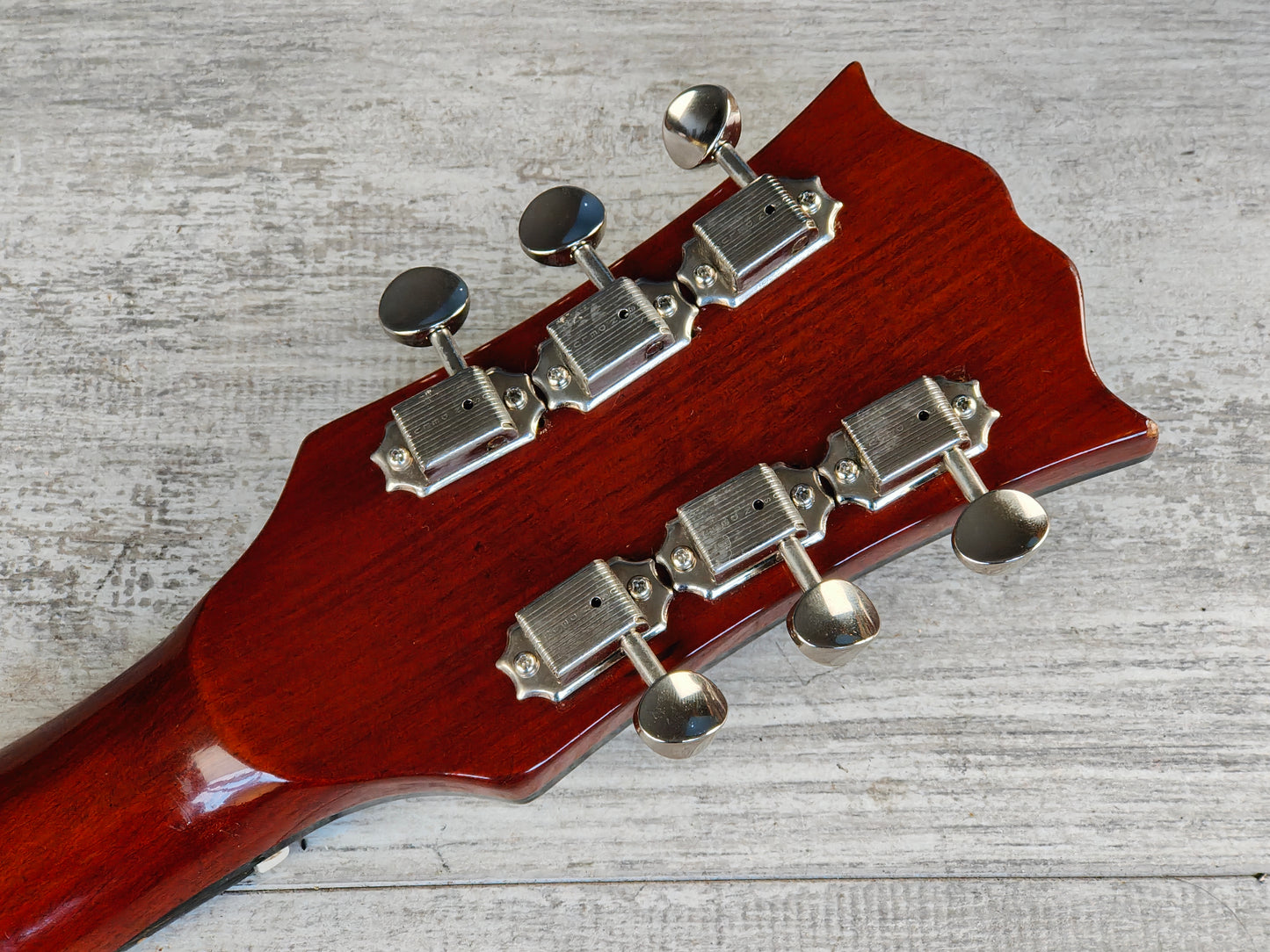 1972 Matsumoto Japan LE-200 Les Paul Professional (Walnut)