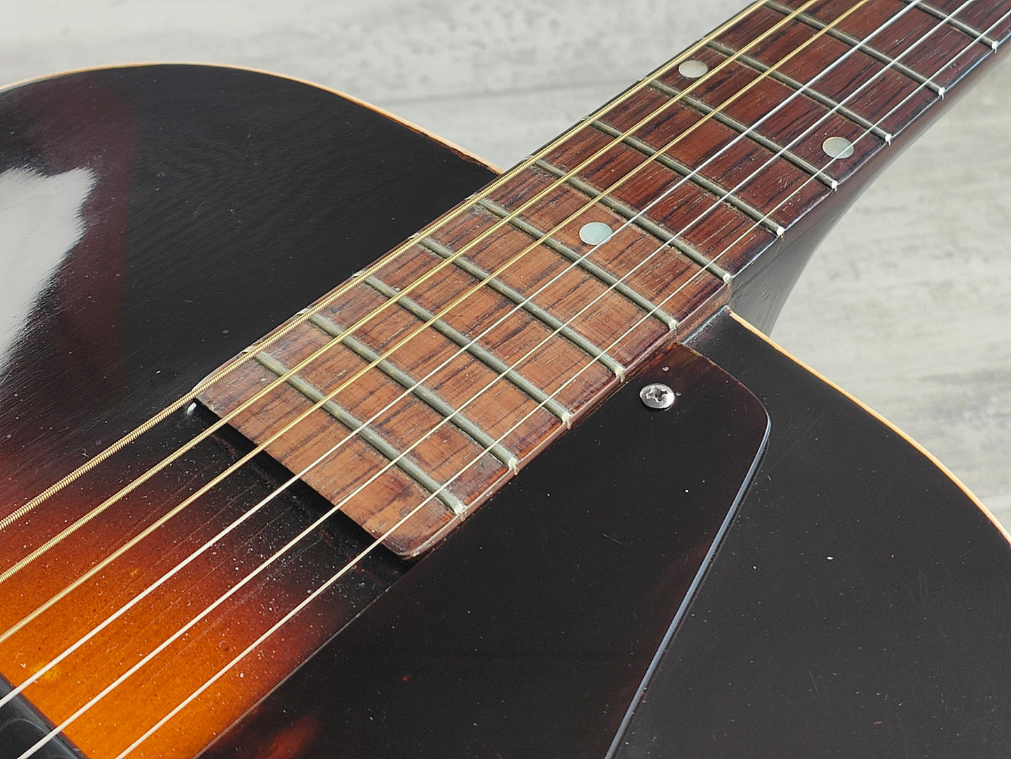 1952 Gibson USA L48 Archtop Acoustic w/Pickup (Sunburst)