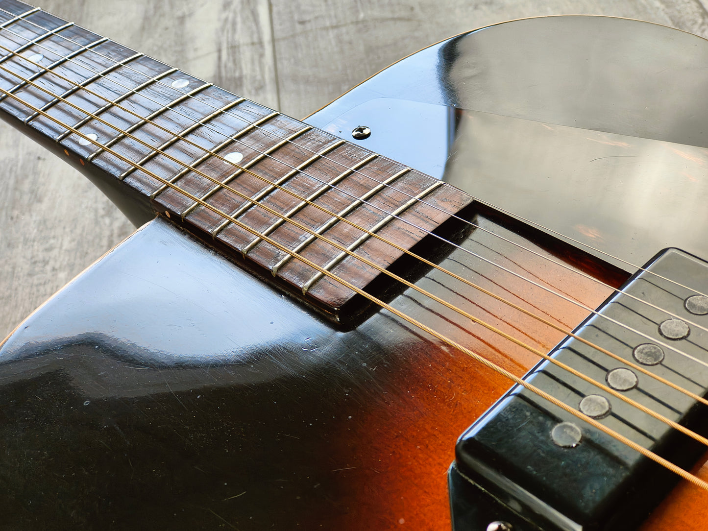 1952 Gibson USA L48 Archtop Acoustic w/Pickup (Sunburst)