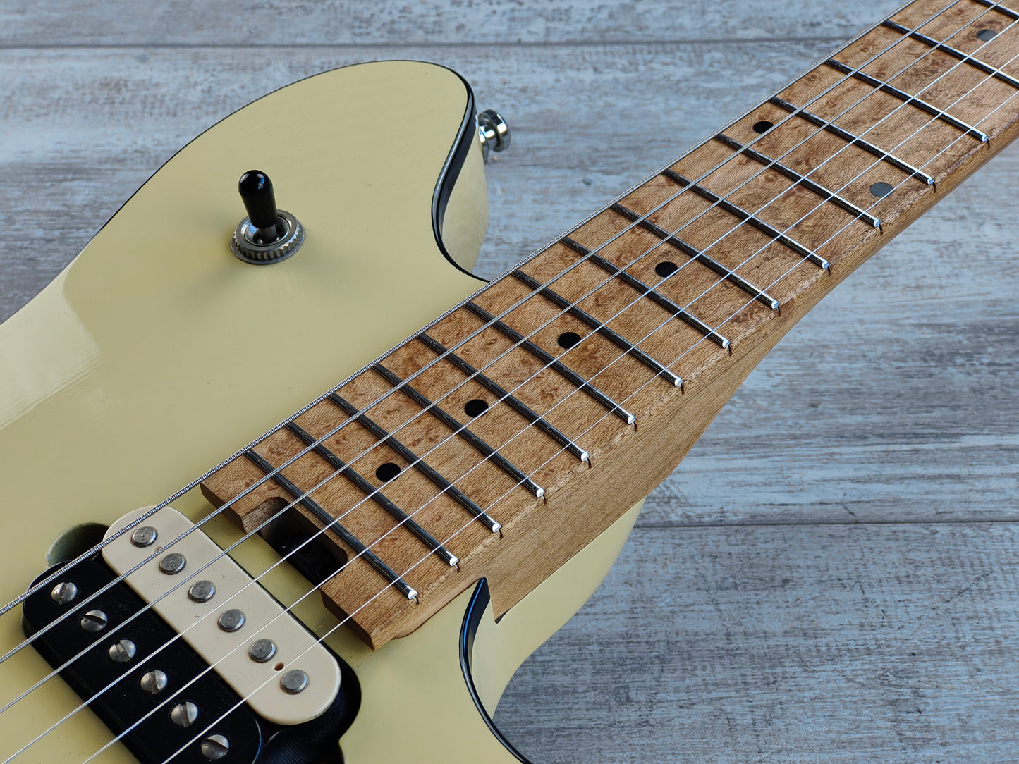 2010 EVH Wolfgang Special - Made in Japan (Vintage White)