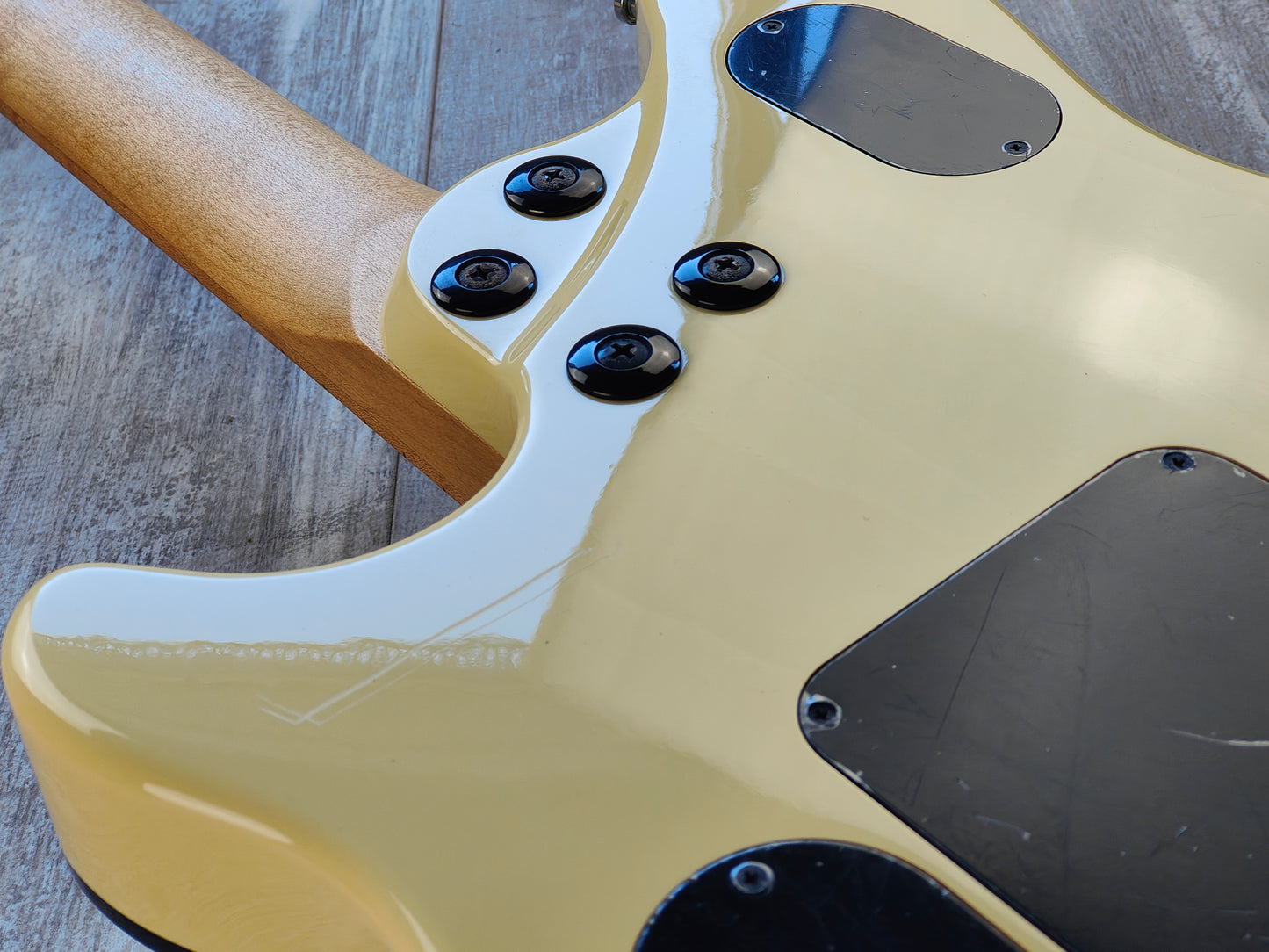 2010 EVH Wolfgang Special - Made in Japan (Vintage White)