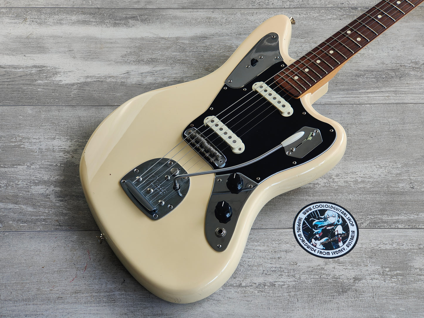 2017 Fender USA American Professional Jaguar (Olympic White)