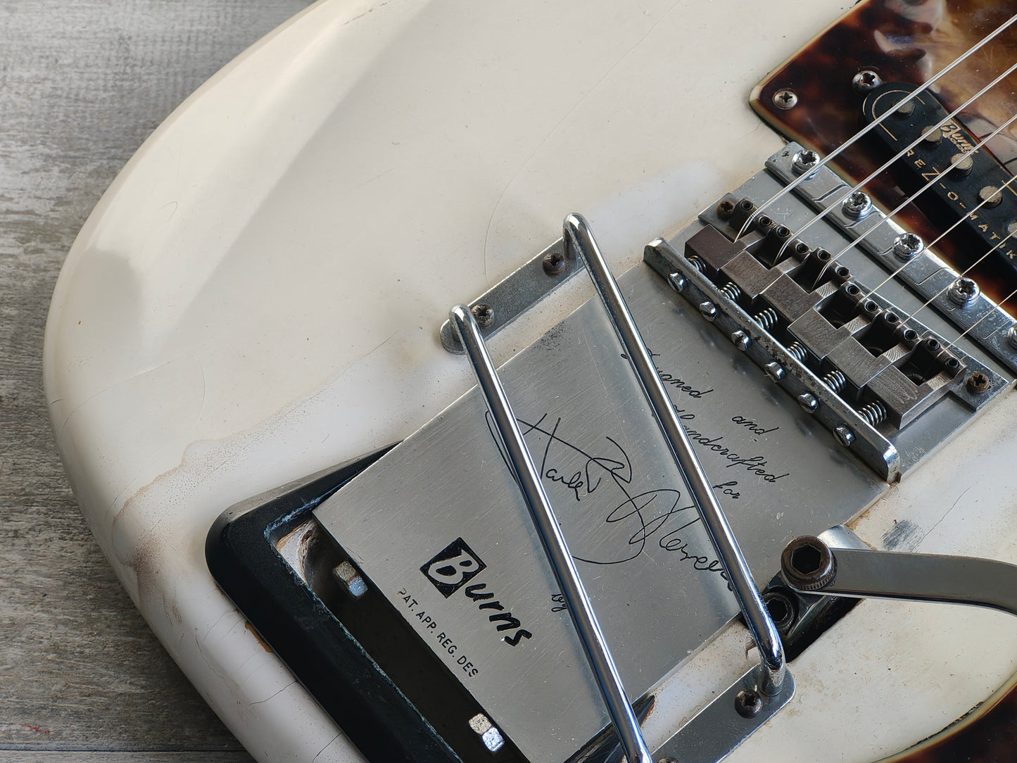 1965 Burns London Hank Marvin Model (White)