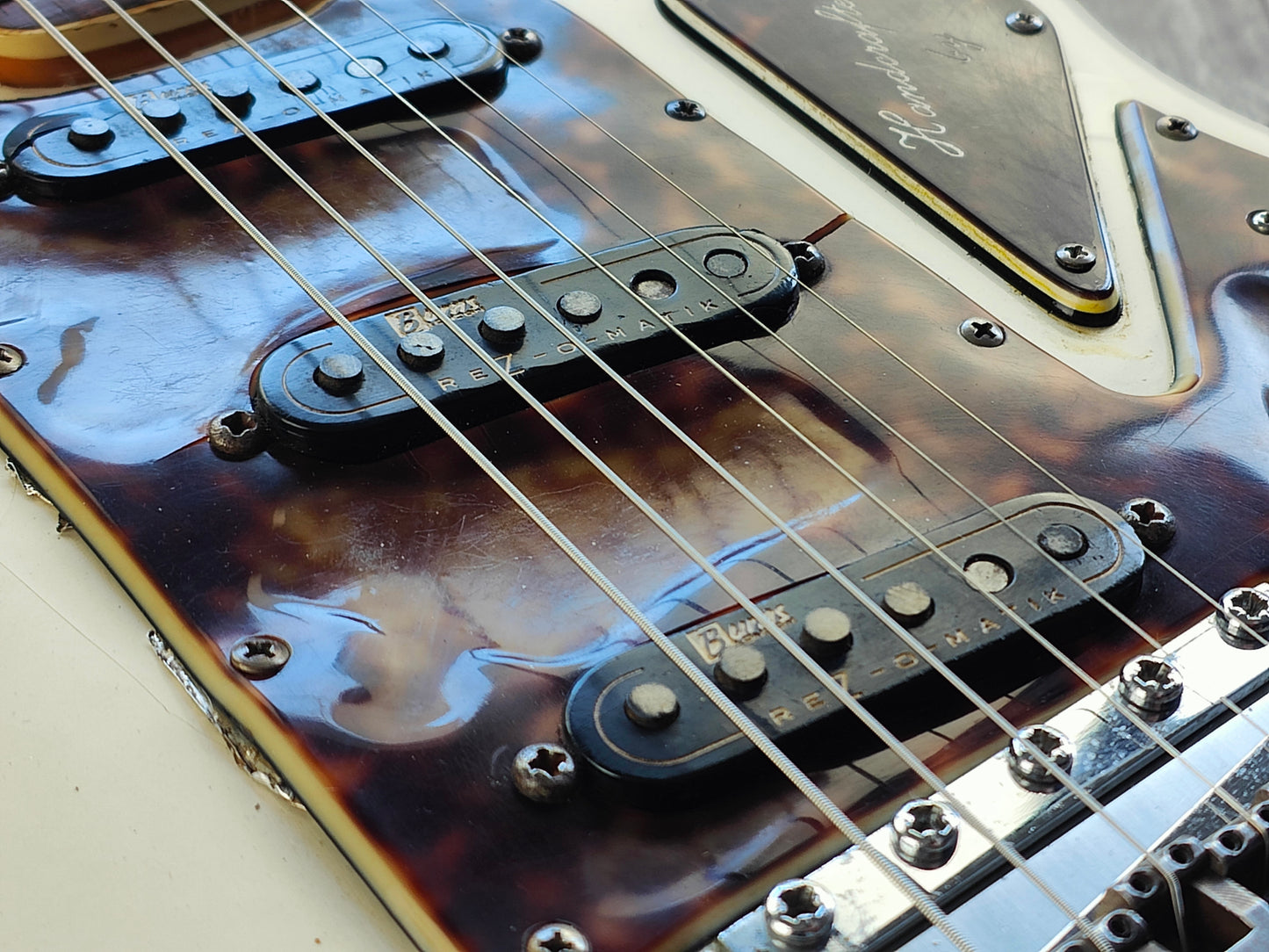 1965 Burns London Hank Marvin Model (White)