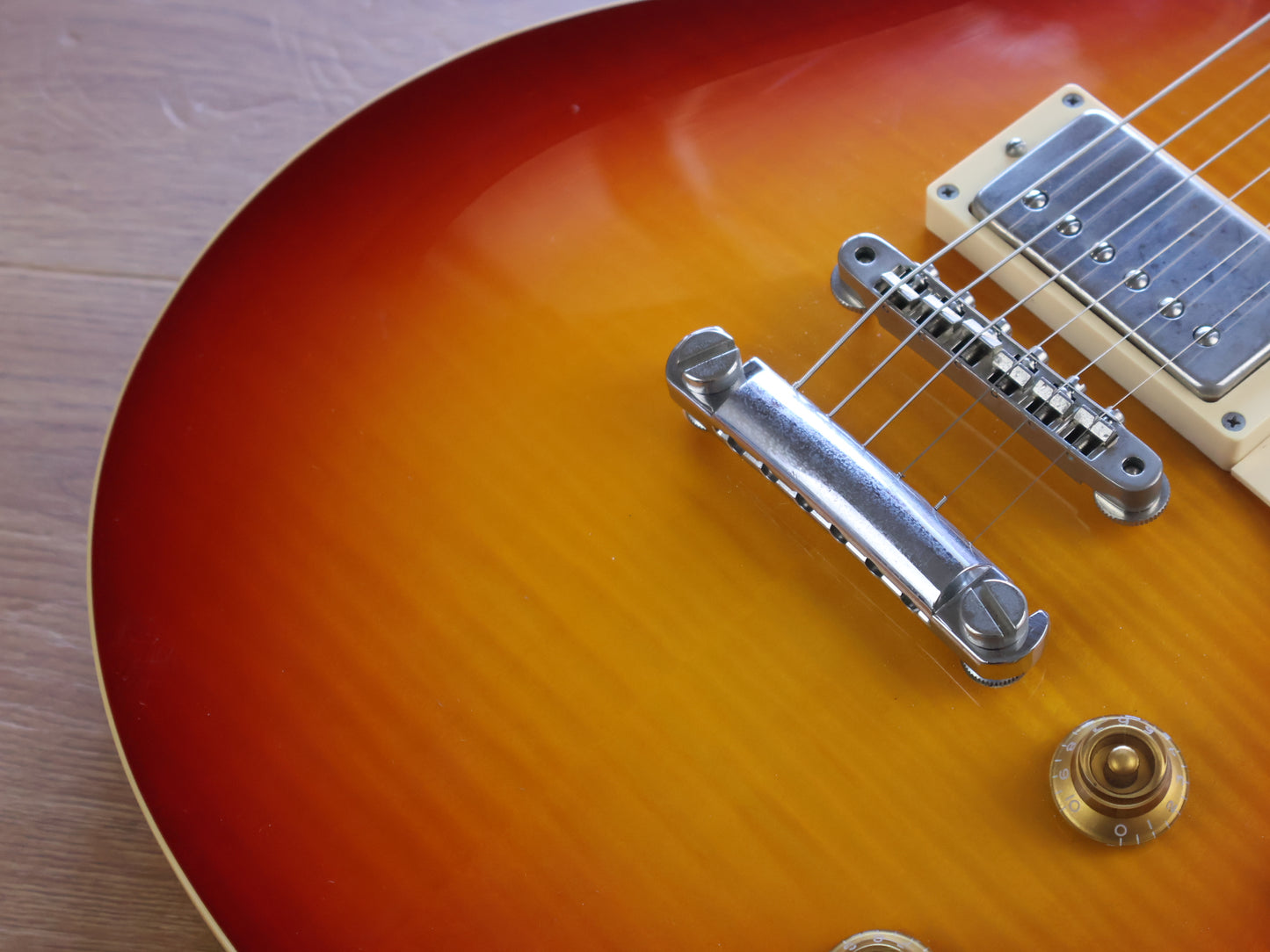 2008 Edwards Japan (by ESP) E-LP-108SD Les Paul w/Seymour Duncans (Sunburst)