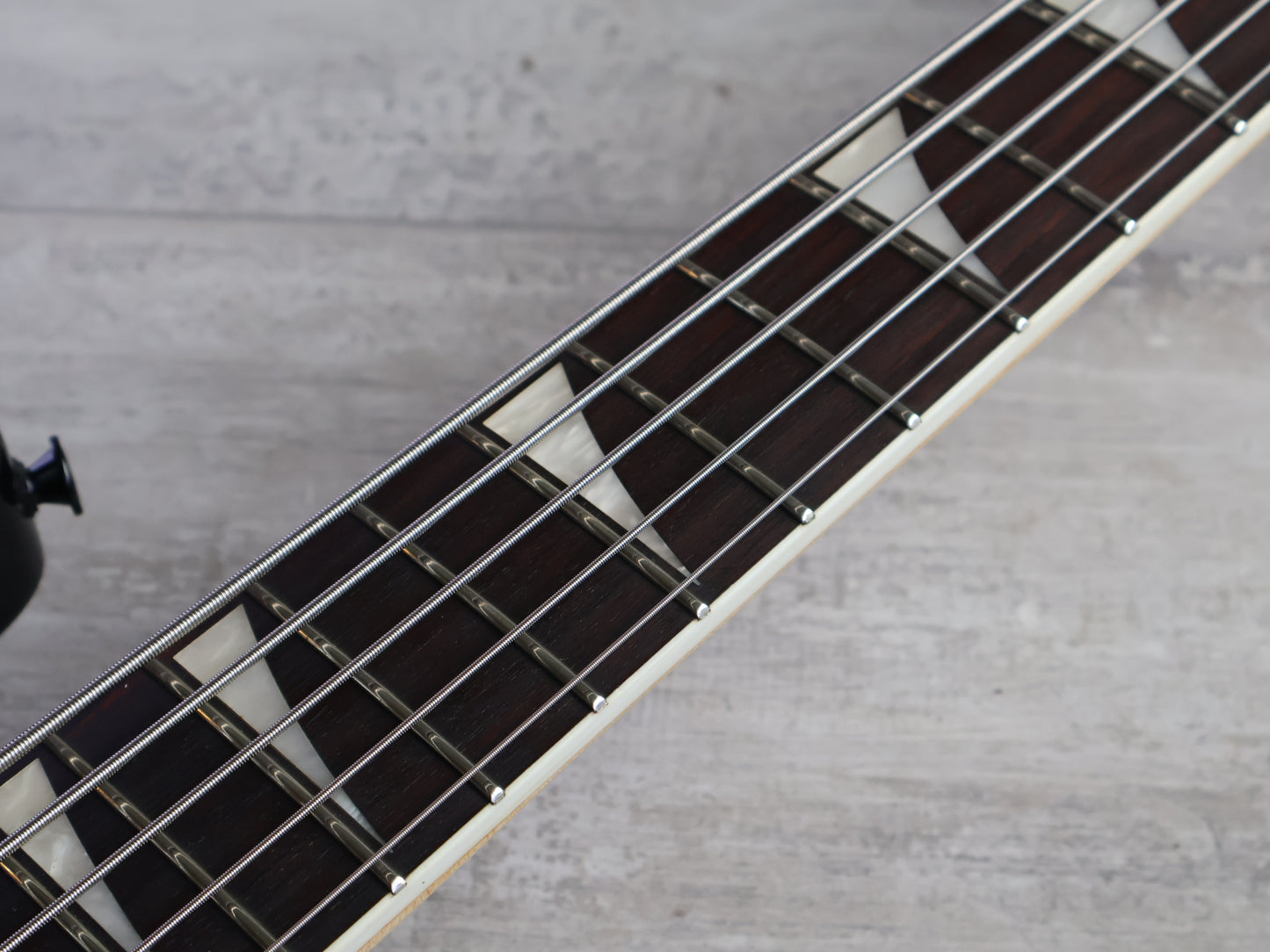 Jackson JS3VQ JS Series Concert 5-String Bass (Transparent Red Burst)