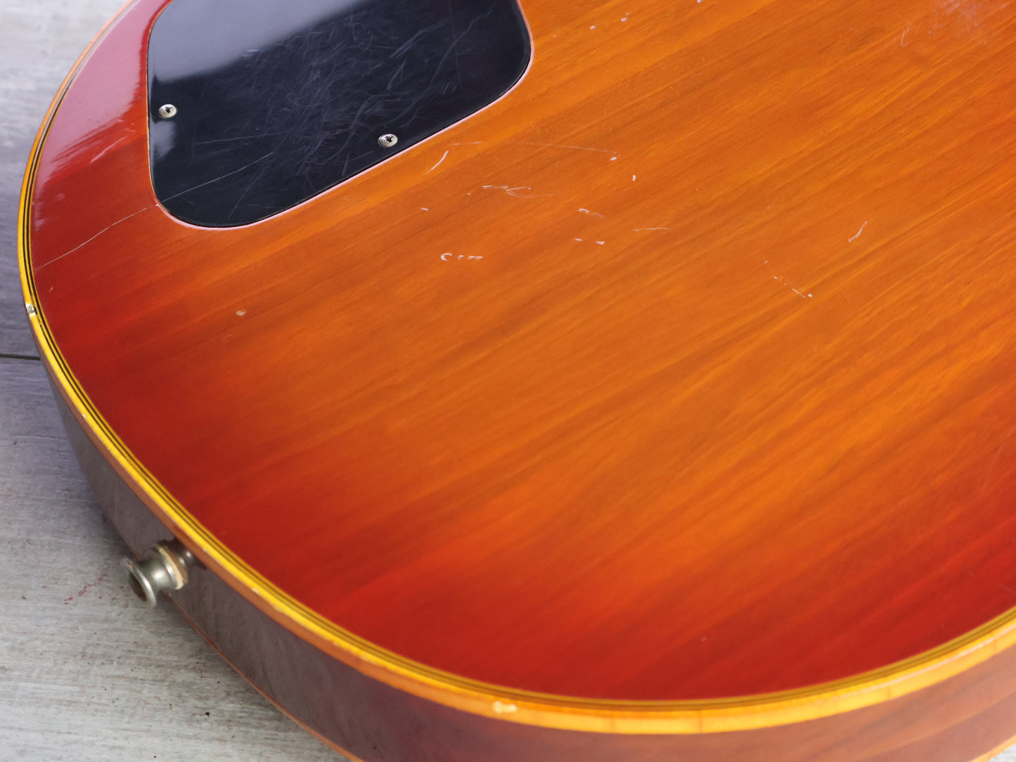 1976 Aria Pro II Japan LC-500 Les Paul Custom (Cherry Sunburst)