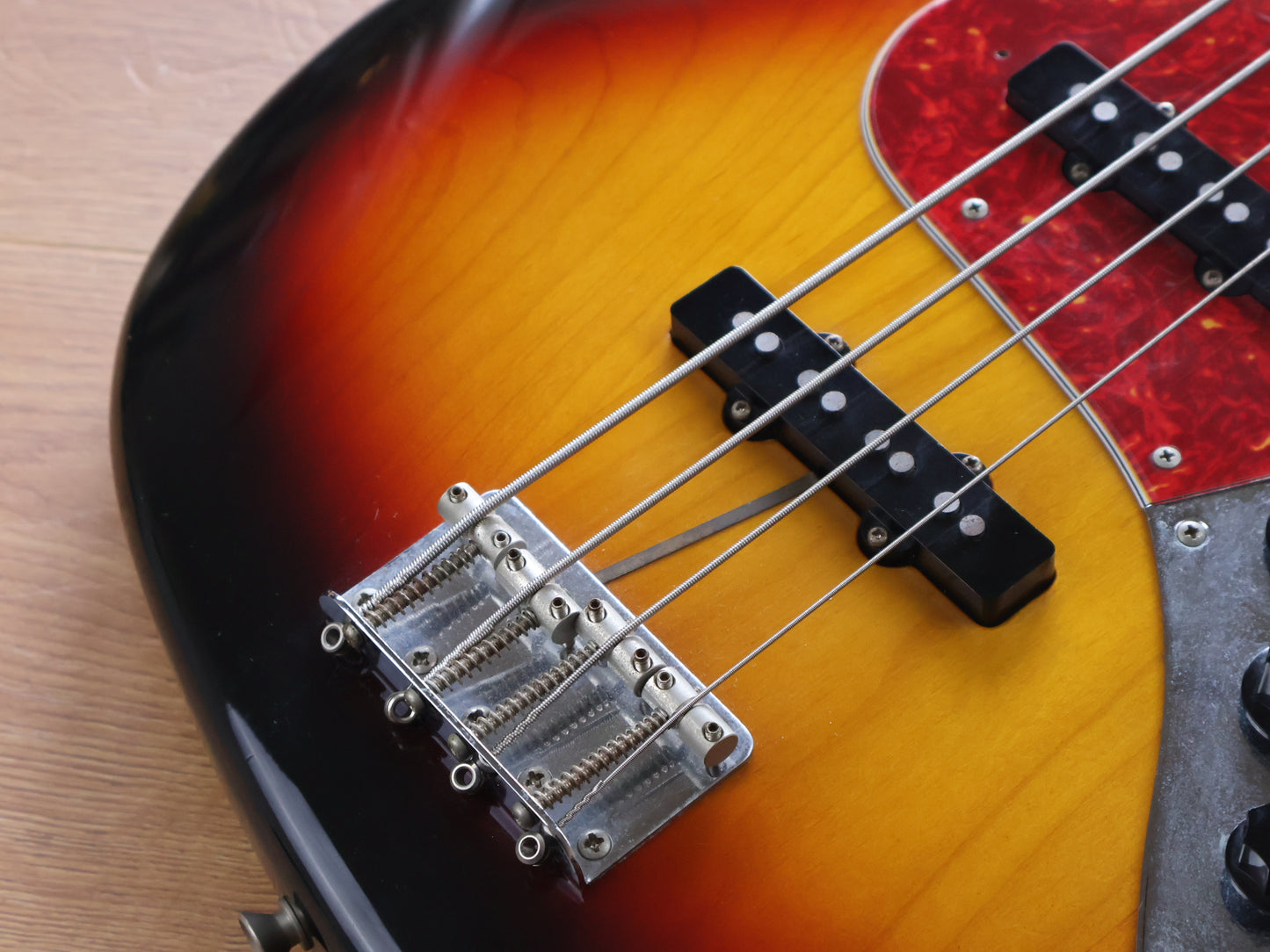 2002 Fender Japan ‘62 Reissue Active Watanabe Jazz Bass (Sunburst)