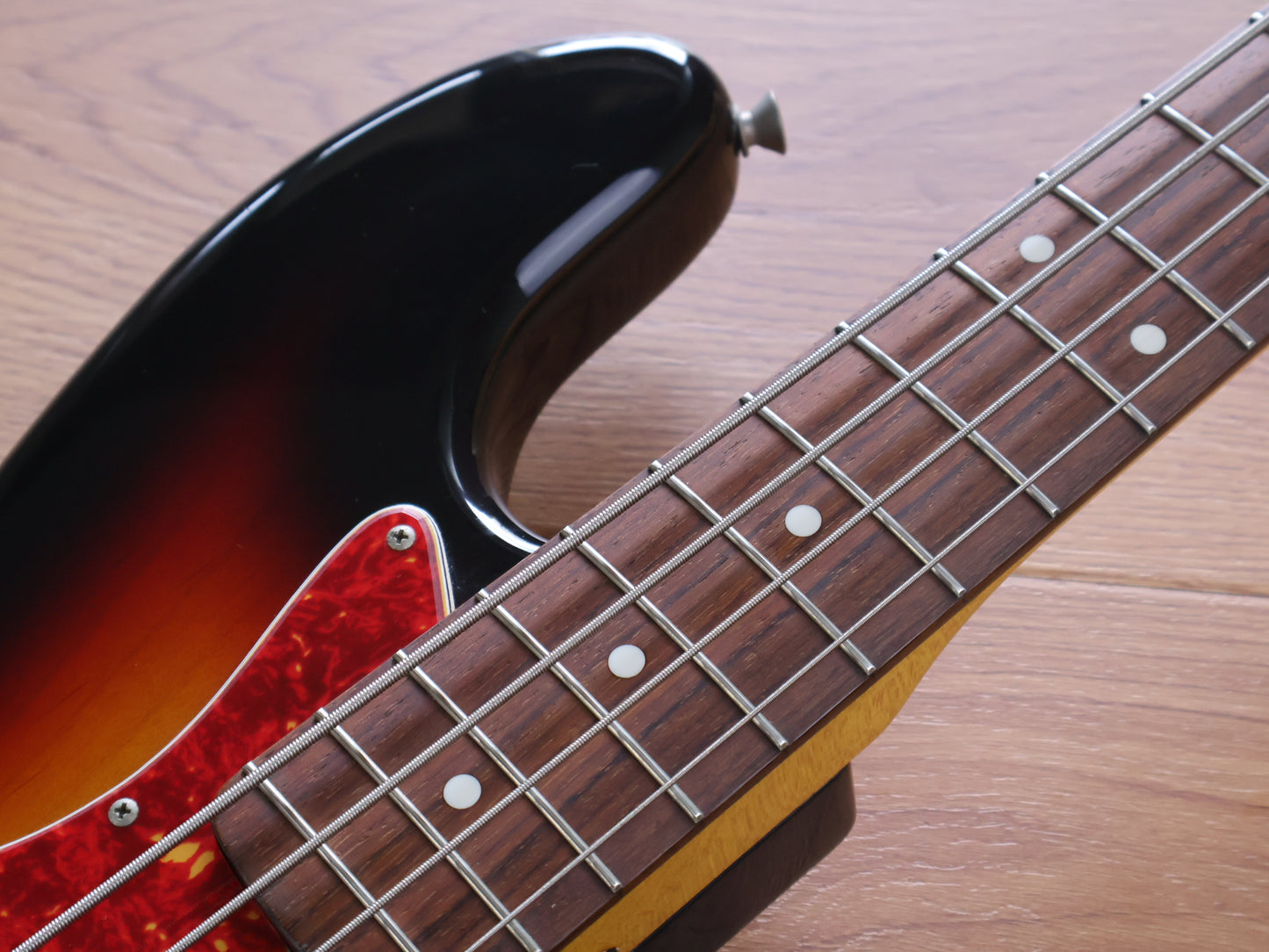 2002 Fender Japan ‘62 Reissue Active Watanabe Jazz Bass (Sunburst)