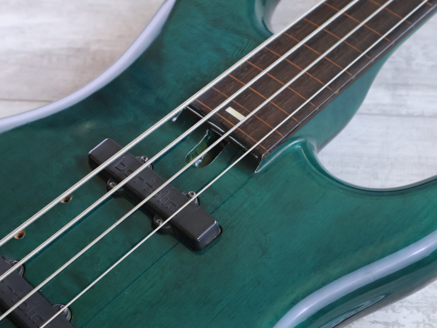 1990's Vestax Japan BV-2 JJ Fretless Bass w/Bartolini's (Transparent Green)