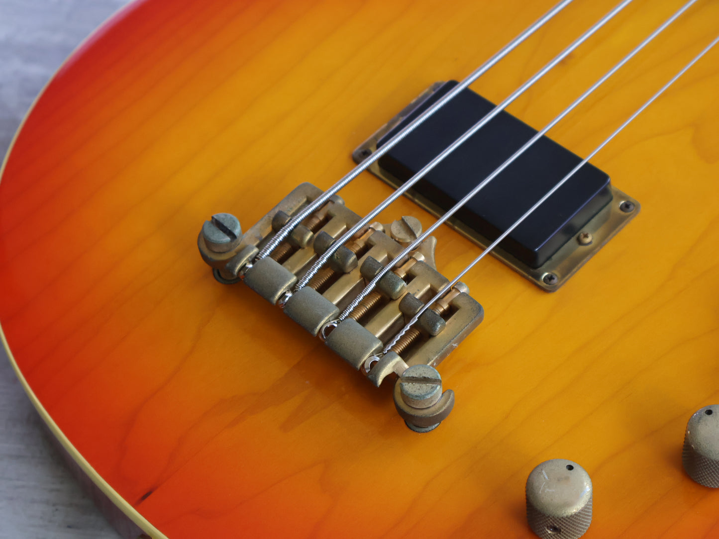 1980's Rockoon (by Kawai Japan) RCB-69 Les Paul Bass (Sunburst)