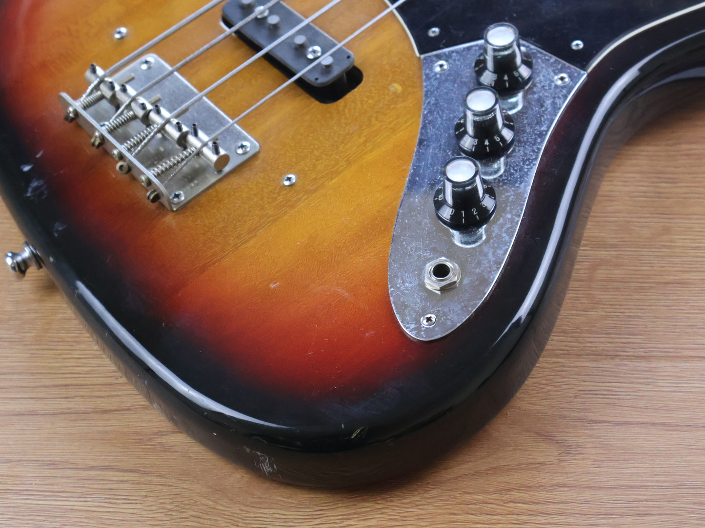 1975 Westminster Japan (Matsumoku) Fretless Jazz Bass (Sunburst)
