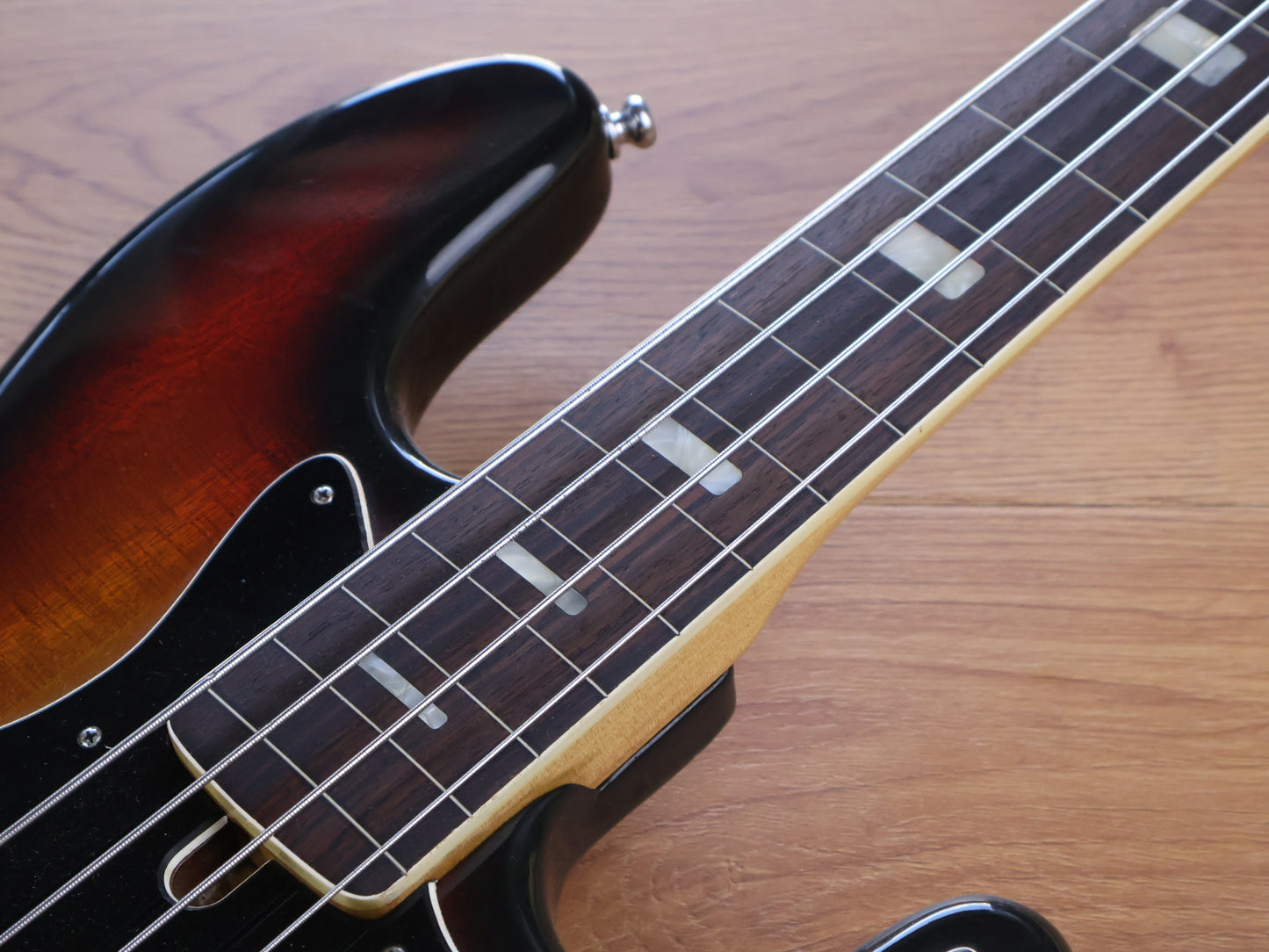 1975 Westminster Japan (Matsumoku) Fretless Jazz Bass (Sunburst)