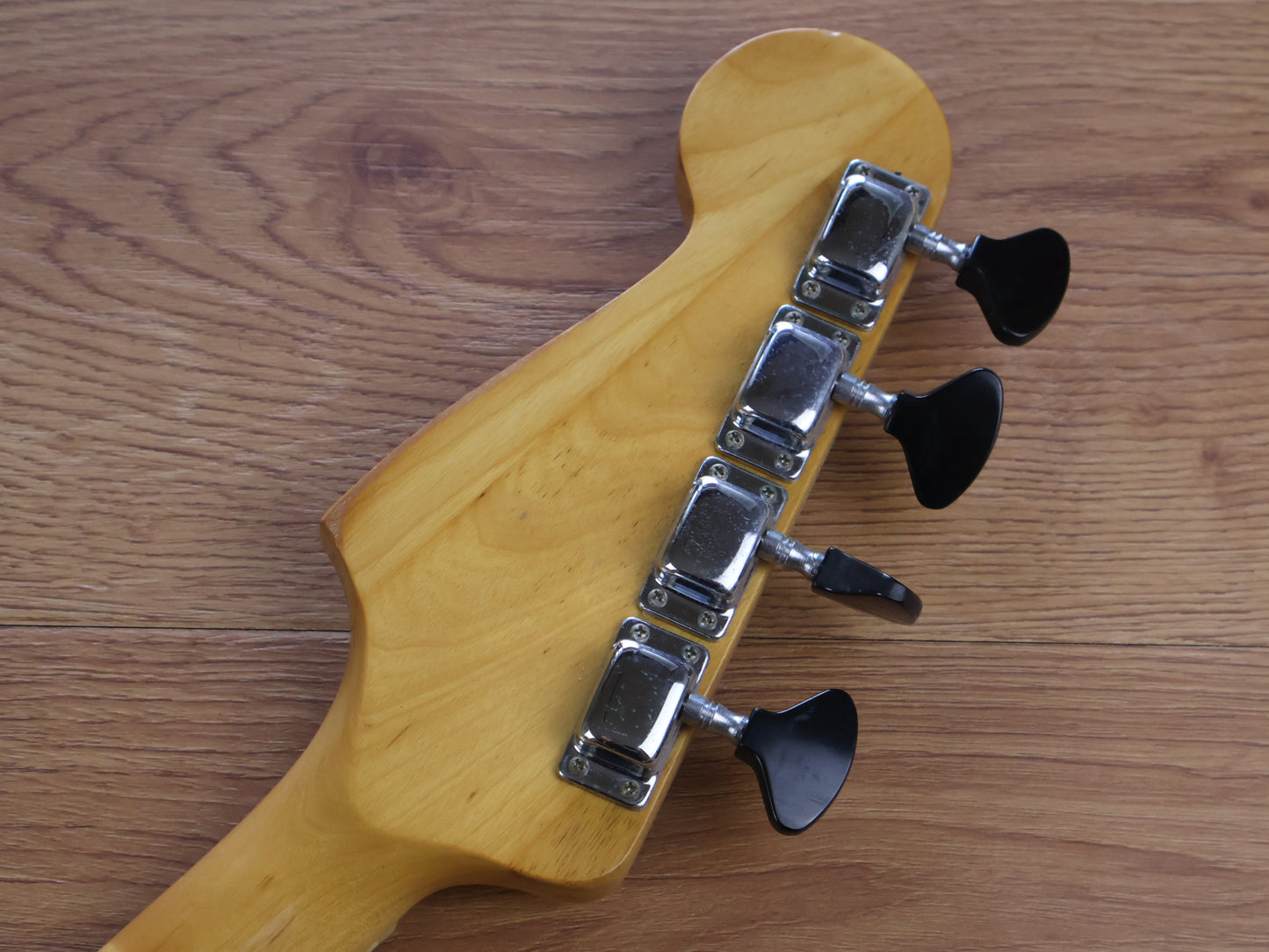 1975 Westminster Japan (Matsumoku) Fretless Jazz Bass (Sunburst)