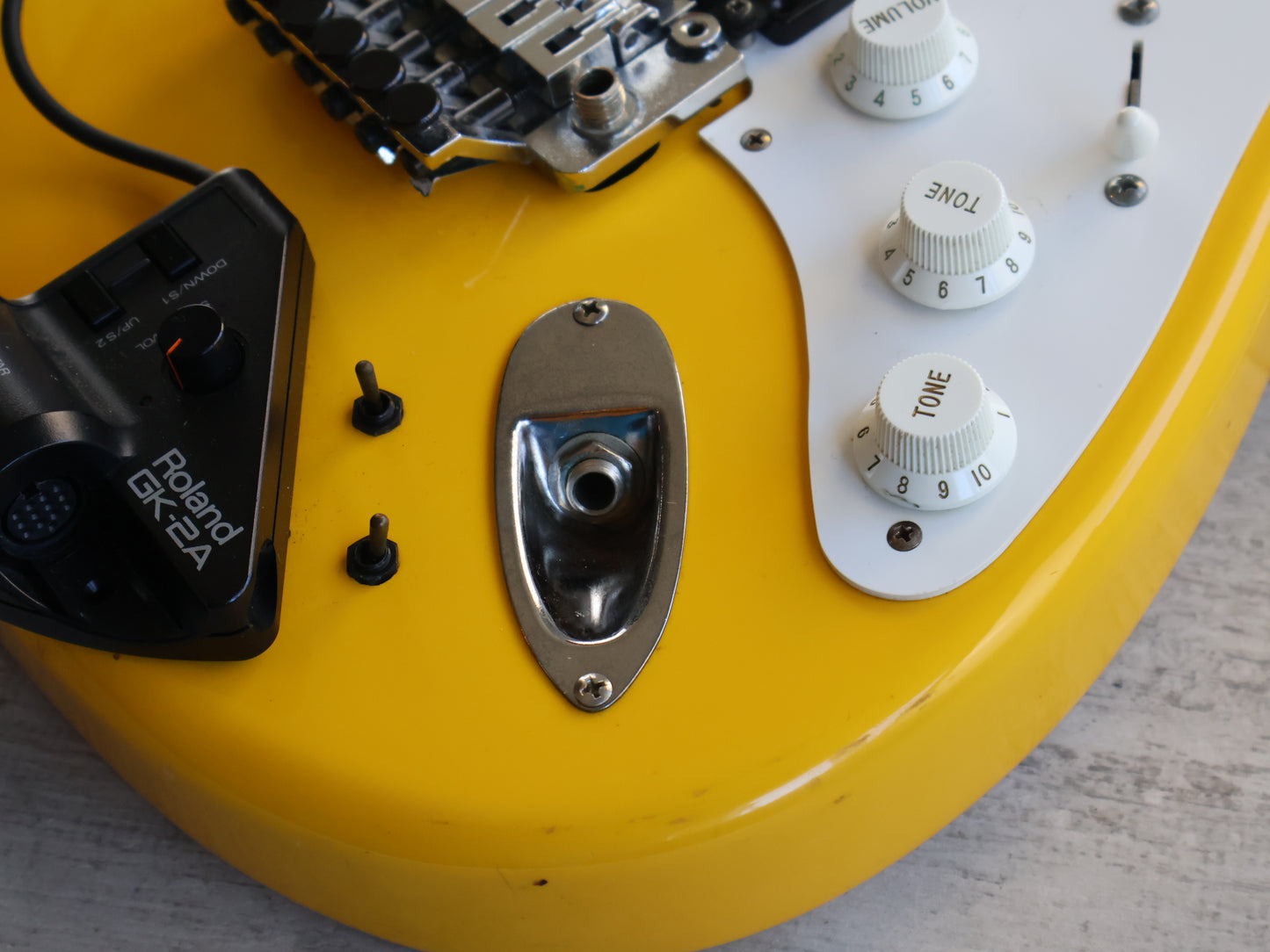 1980's Fender Stratocaster w/Sustainer & Roland GK-2A (Graffiti Yellow)