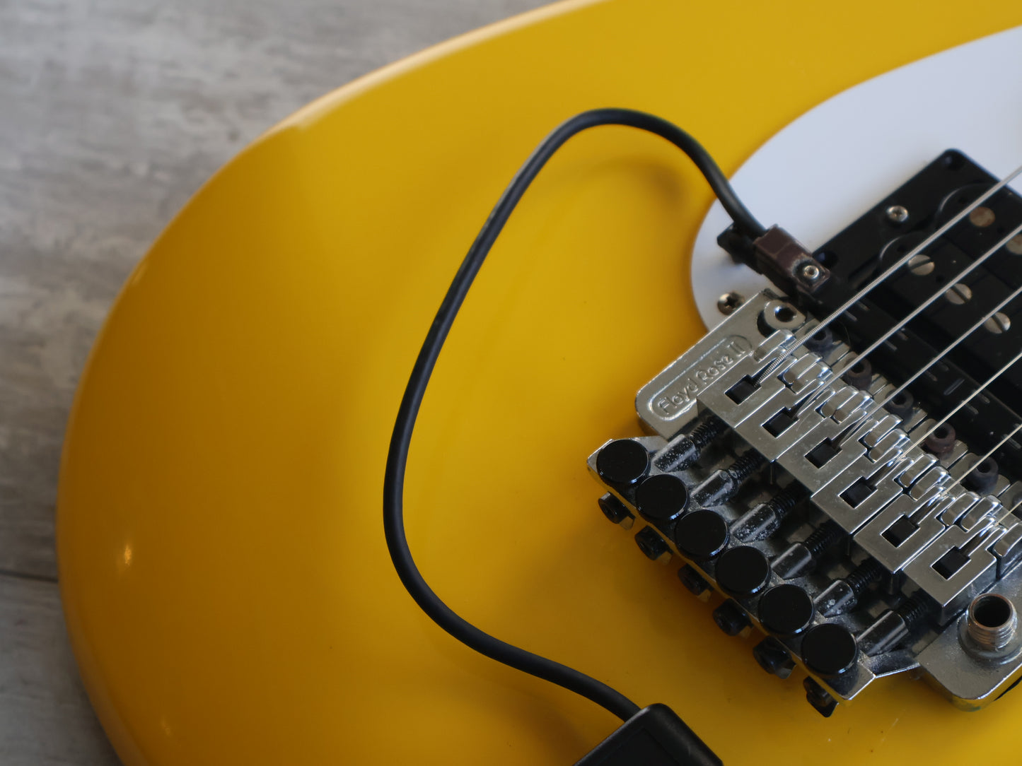 1980's Fender Stratocaster w/Sustainer & Roland GK-2A (Graffiti Yellow)