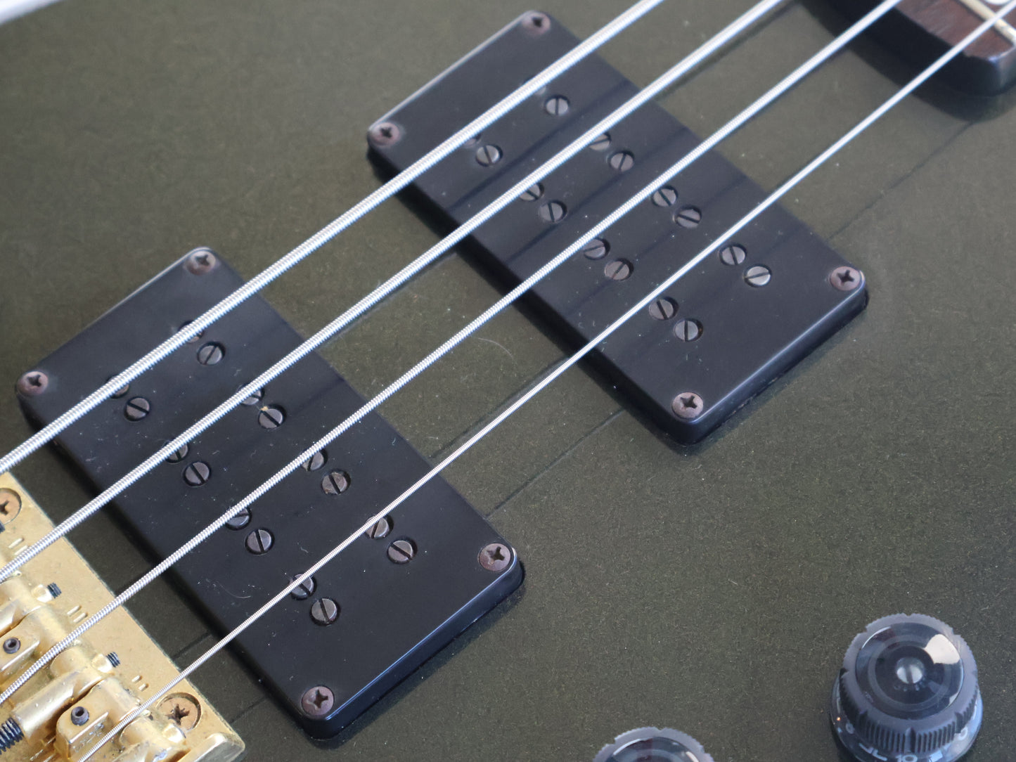 1984 Ibanez Japan RB824 Roadstar II Bass (Metallic Black)