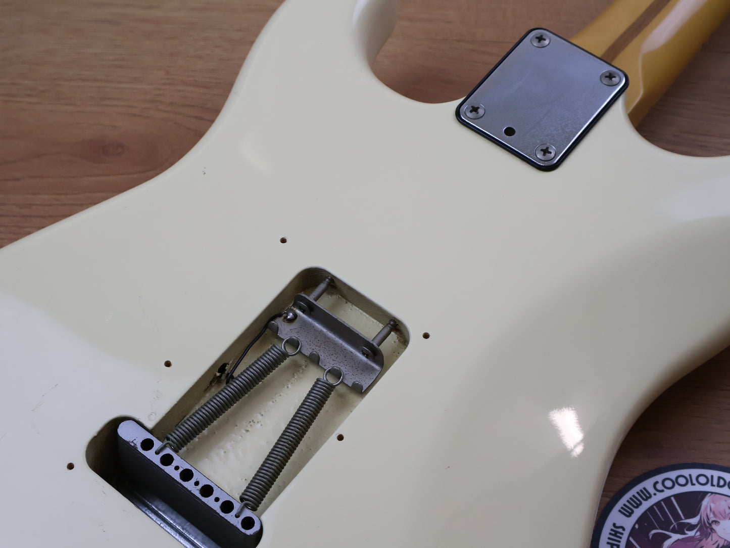 1989 Fender Japan ST650-SPL Special Edition Stratocaster (Arctic White)